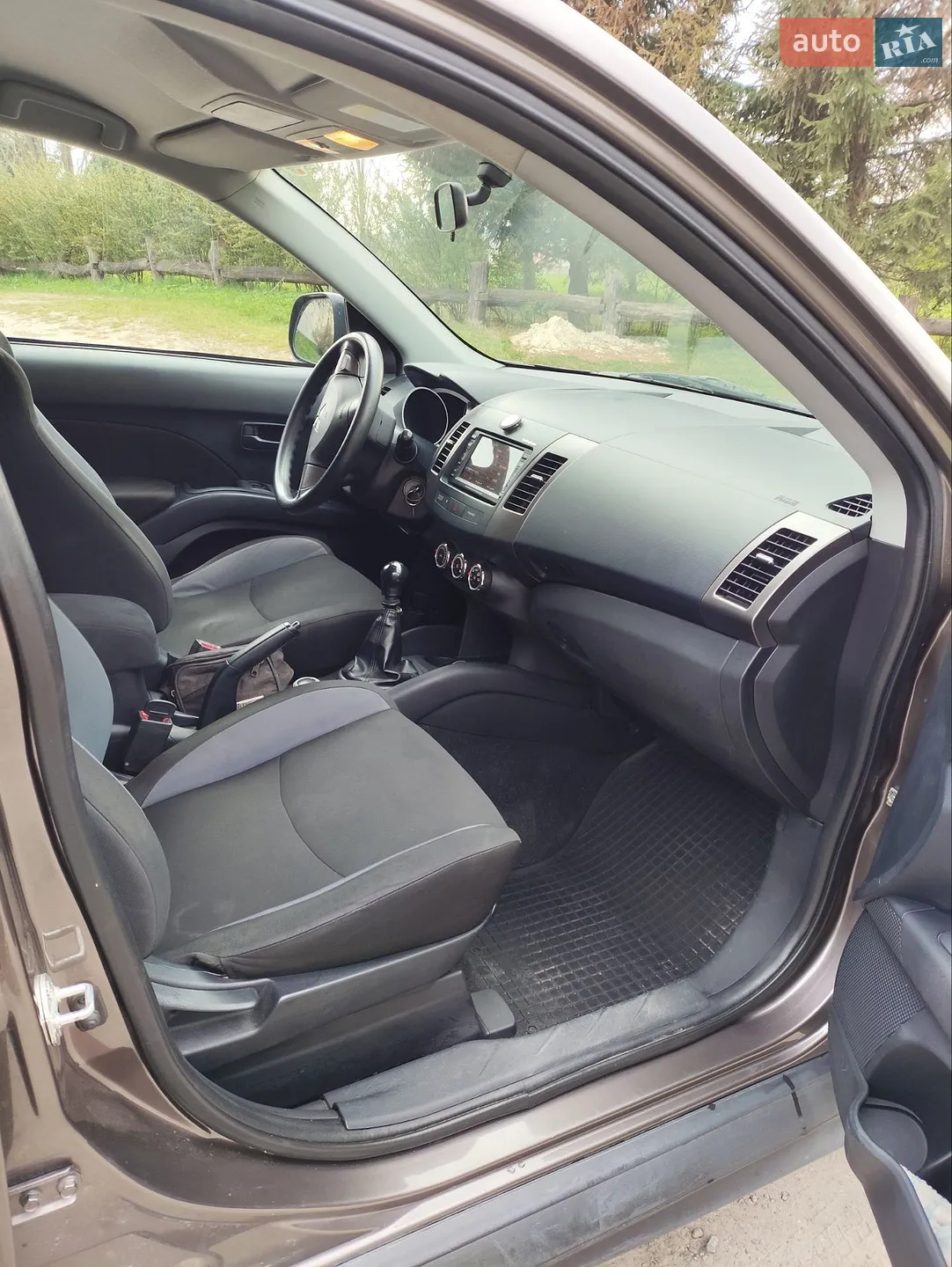 2010 Mitsubishi Outlander - мініатюра 6