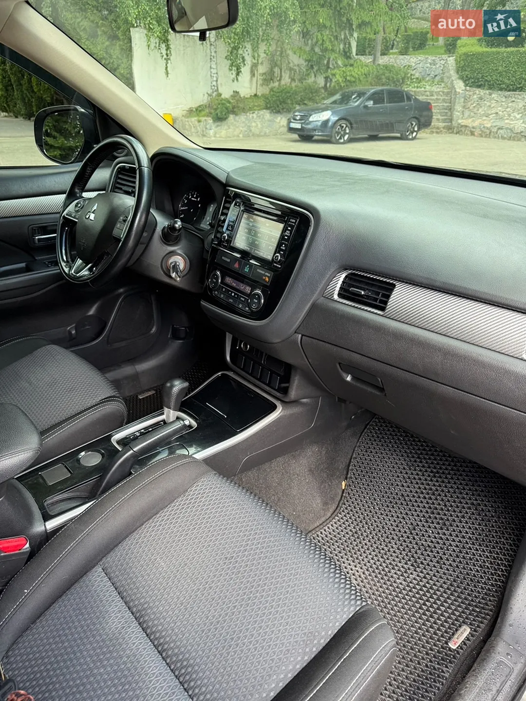 2016 Mitsubishi Outlander - мініатюра 8