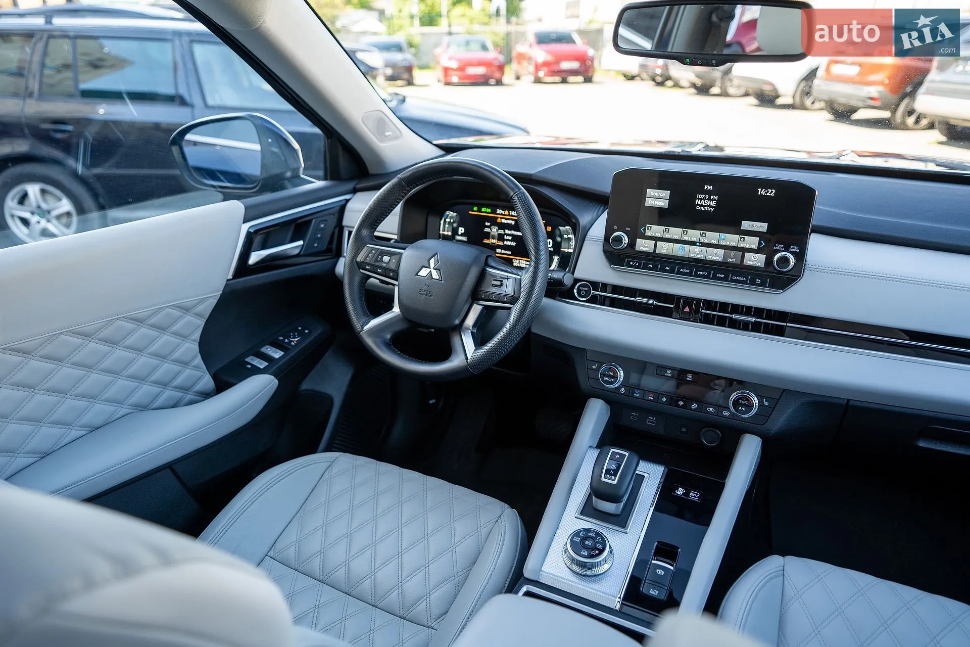 2023 Mitsubishi Outlander - мініатюра 27