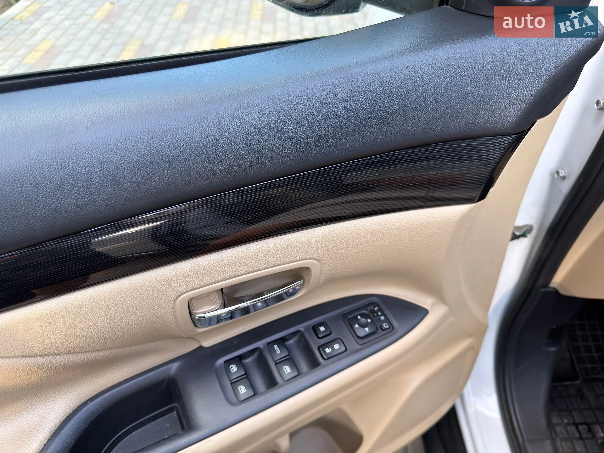 2018 Mitsubishi Outlander - мініатюра 8