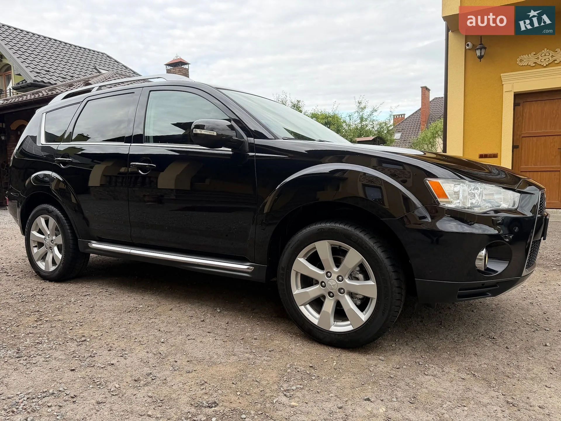 2011 Mitsubishi Outlander - мініатюра 12