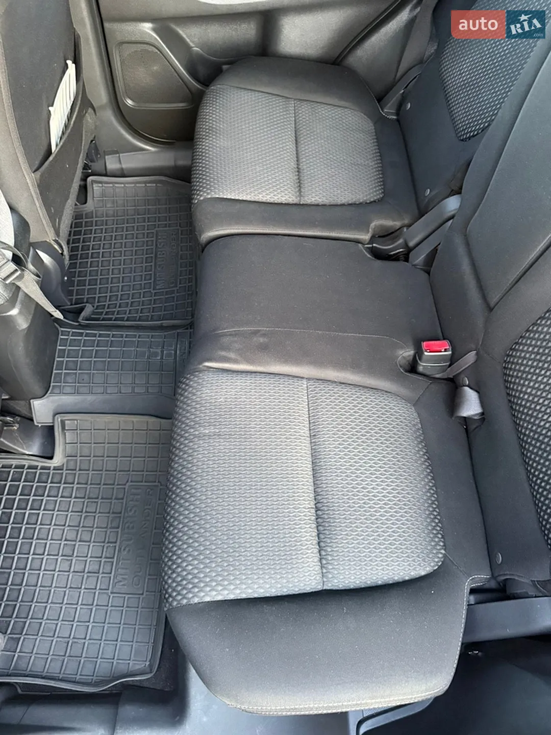 2017 Mitsubishi Outlander - мініатюра 22