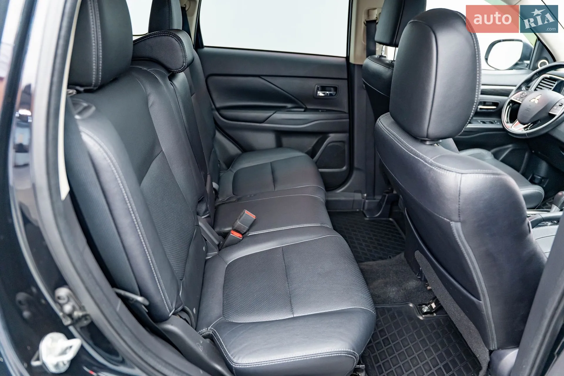 2017 Mitsubishi Outlander - мініатюра 27