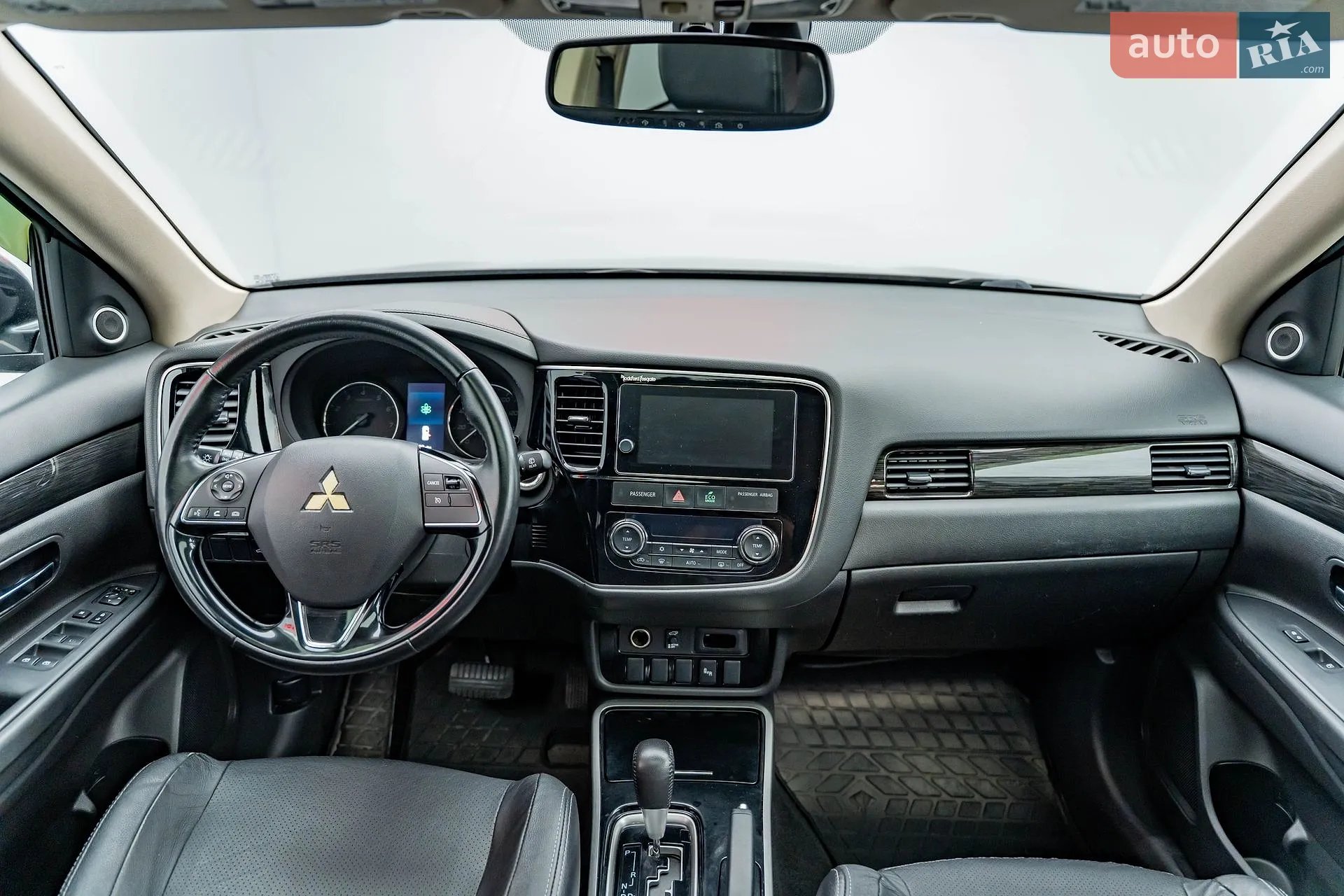 2017 Mitsubishi Outlander - мініатюра 13