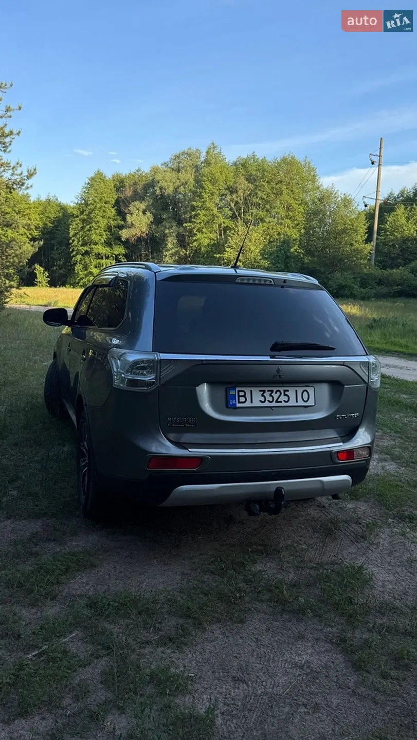 2014 Mitsubishi Outlander - мініатюра 5