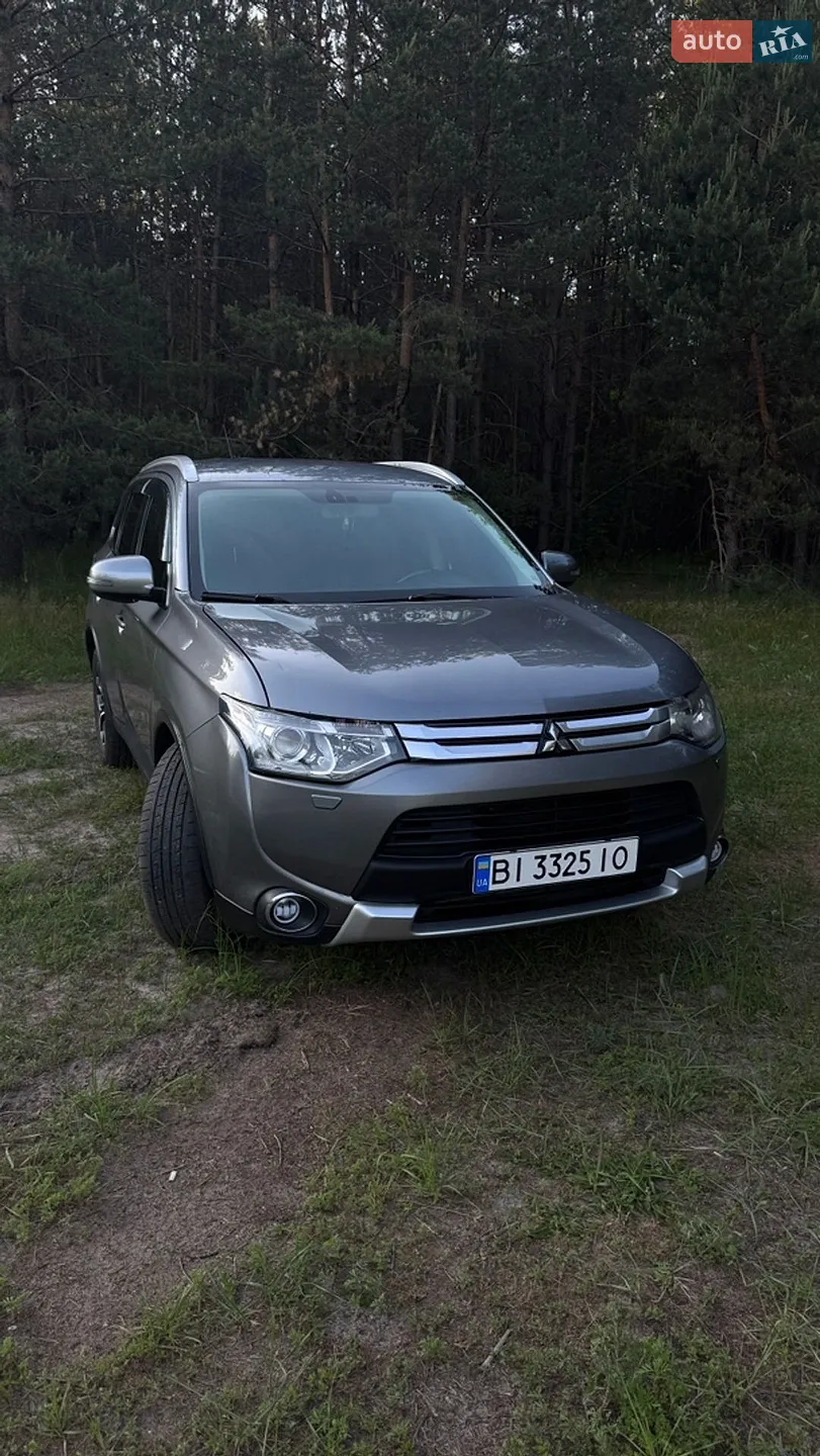 2014 Mitsubishi Outlander - мініатюра 3