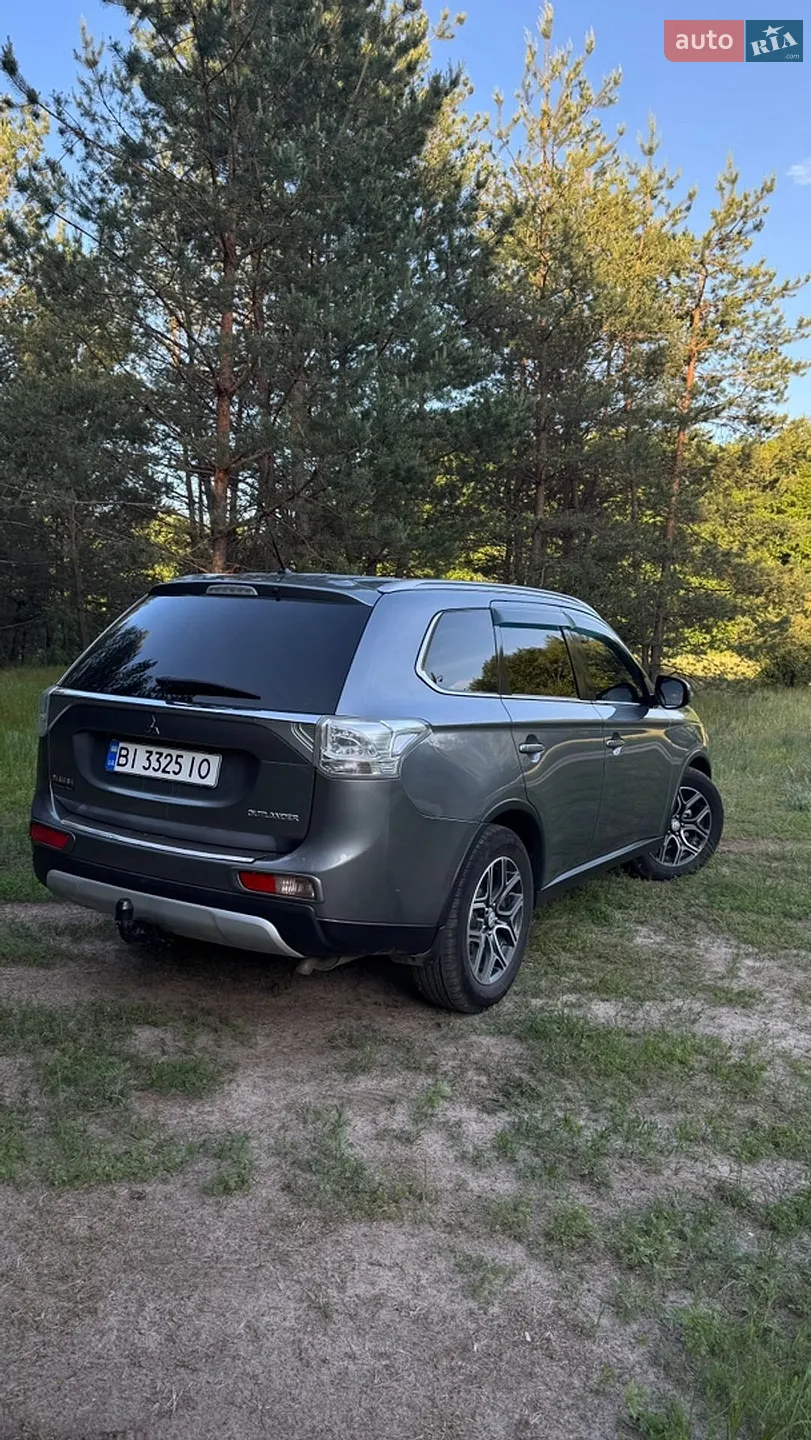 2014 Mitsubishi Outlander - мініатюра 4