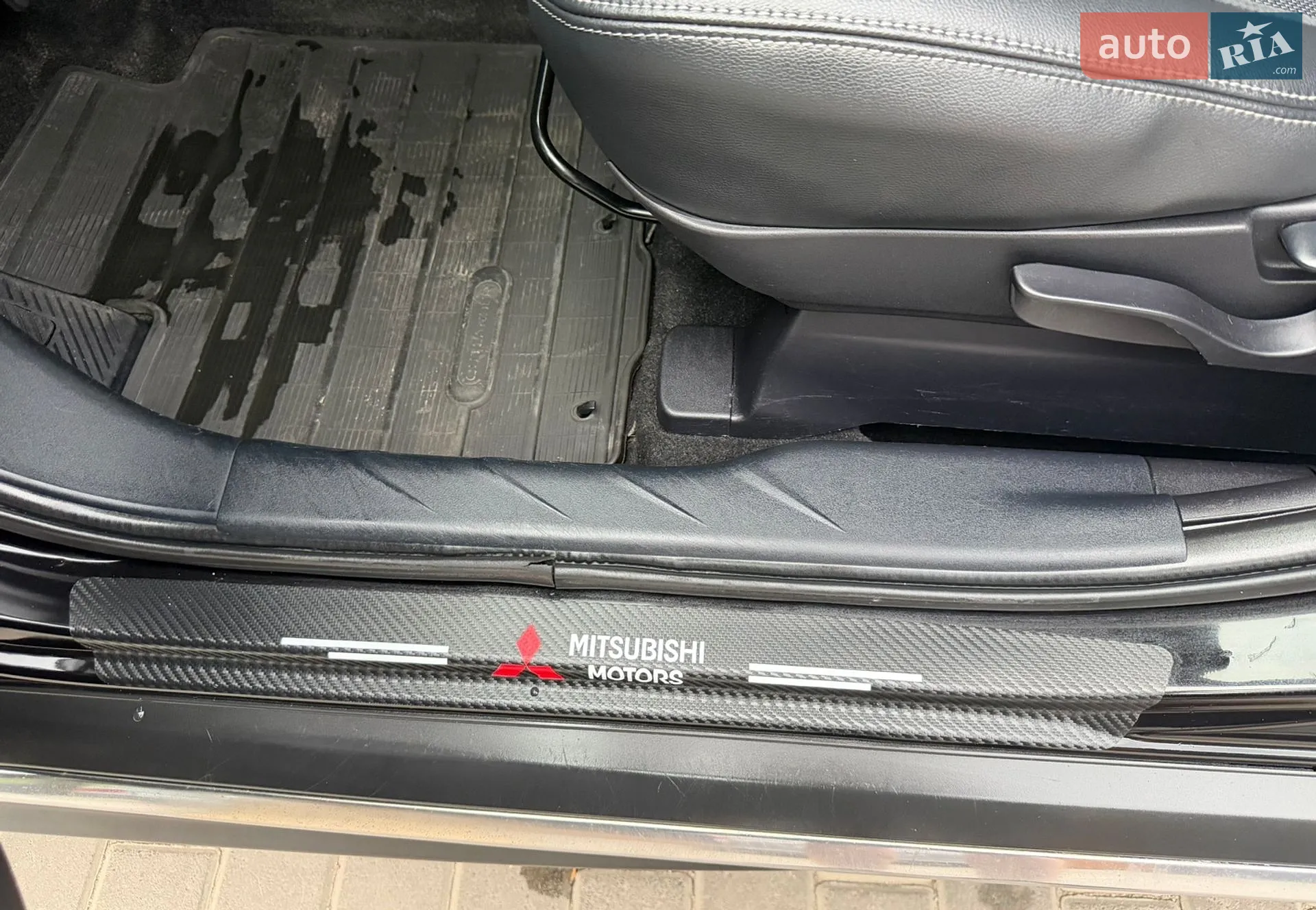 2010 Mitsubishi Outlander - мініатюра 37