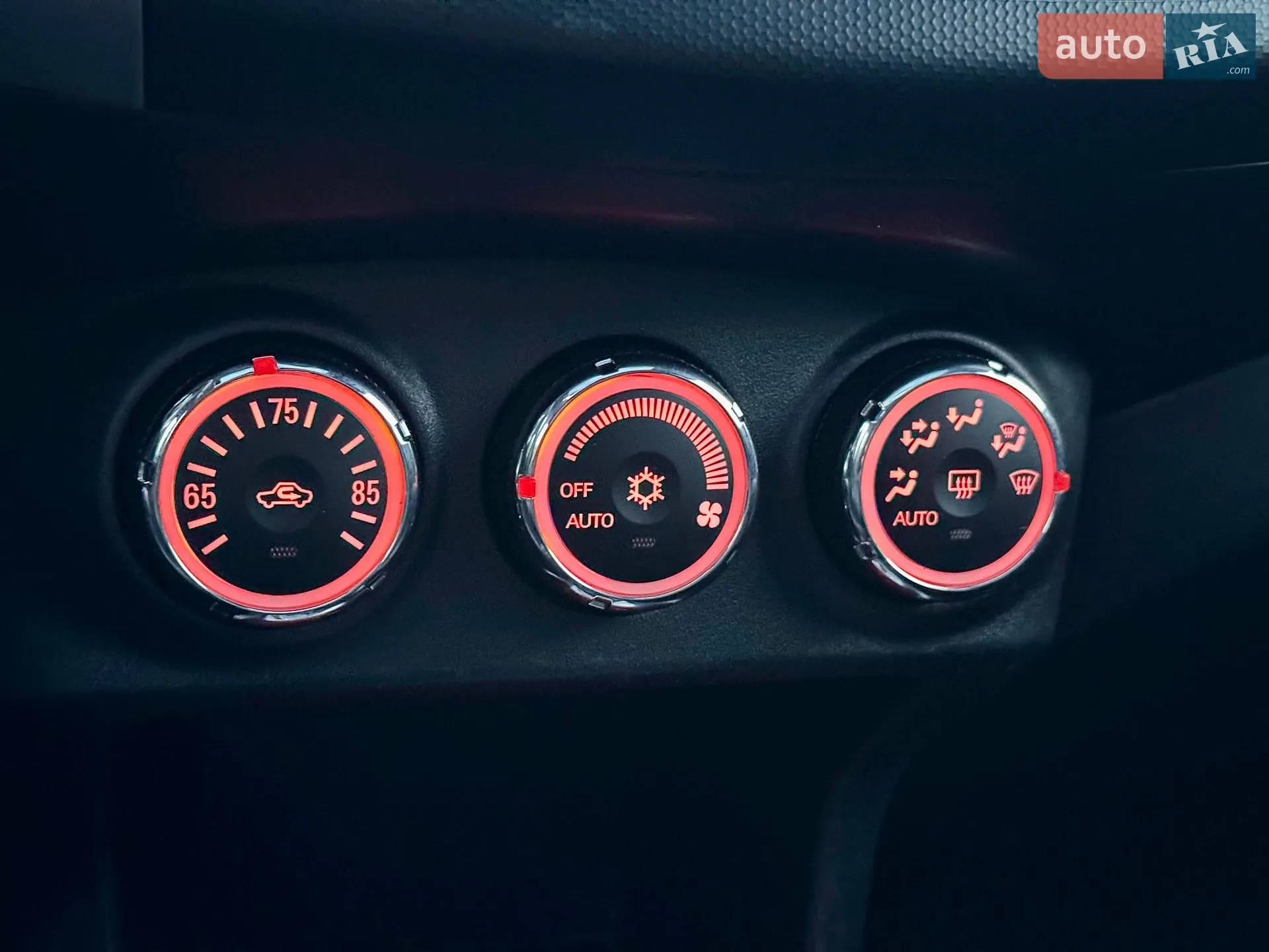 2010 Mitsubishi Outlander - мініатюра 33