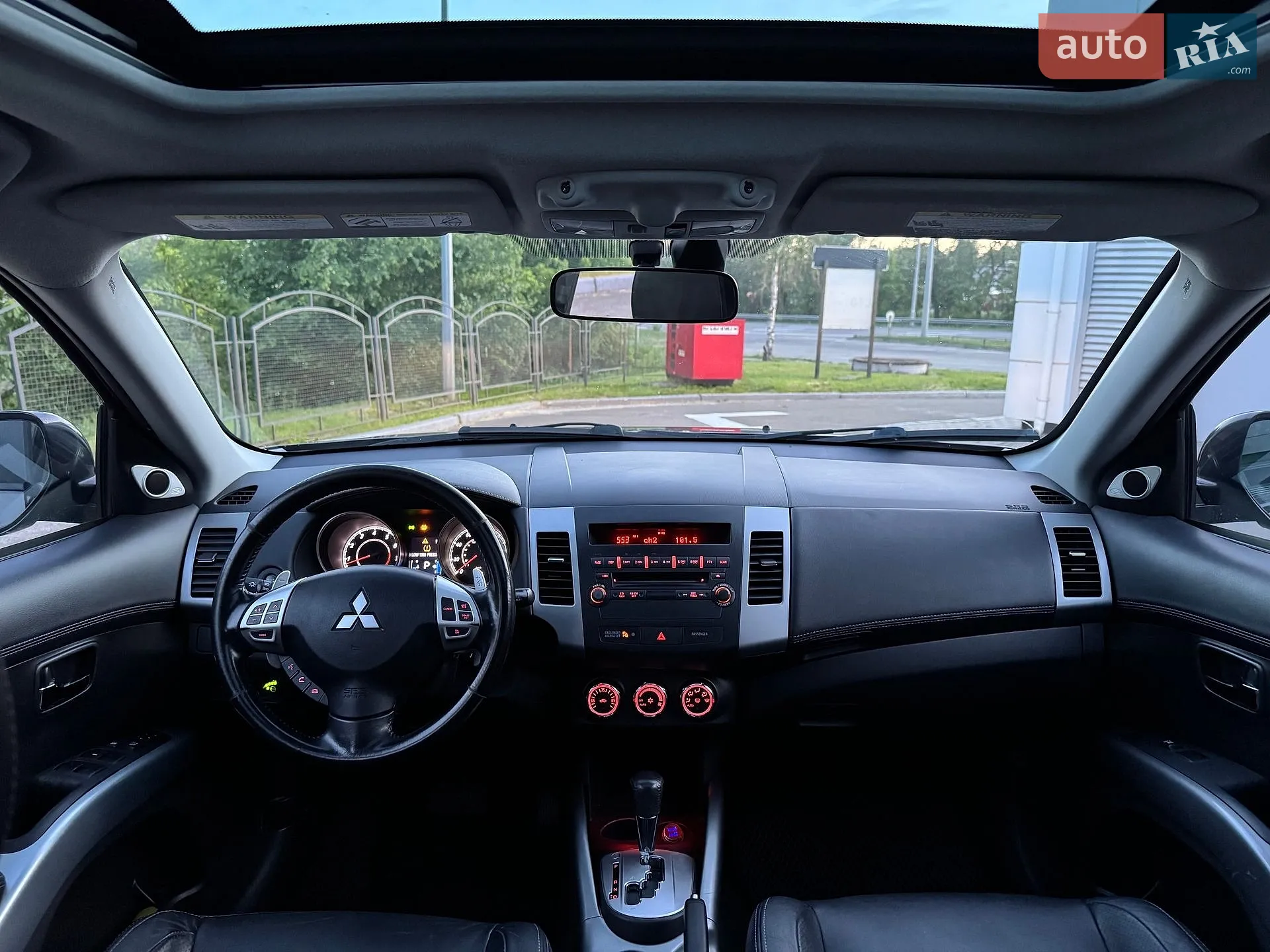 2010 Mitsubishi Outlander - мініатюра 36