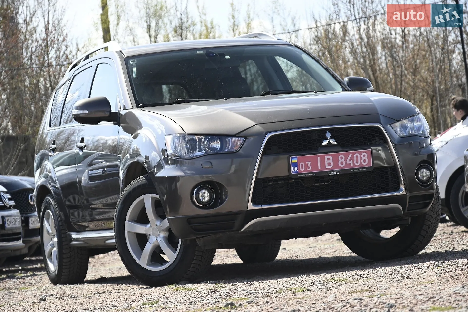 2010 Mitsubishi Outlander - фото 1