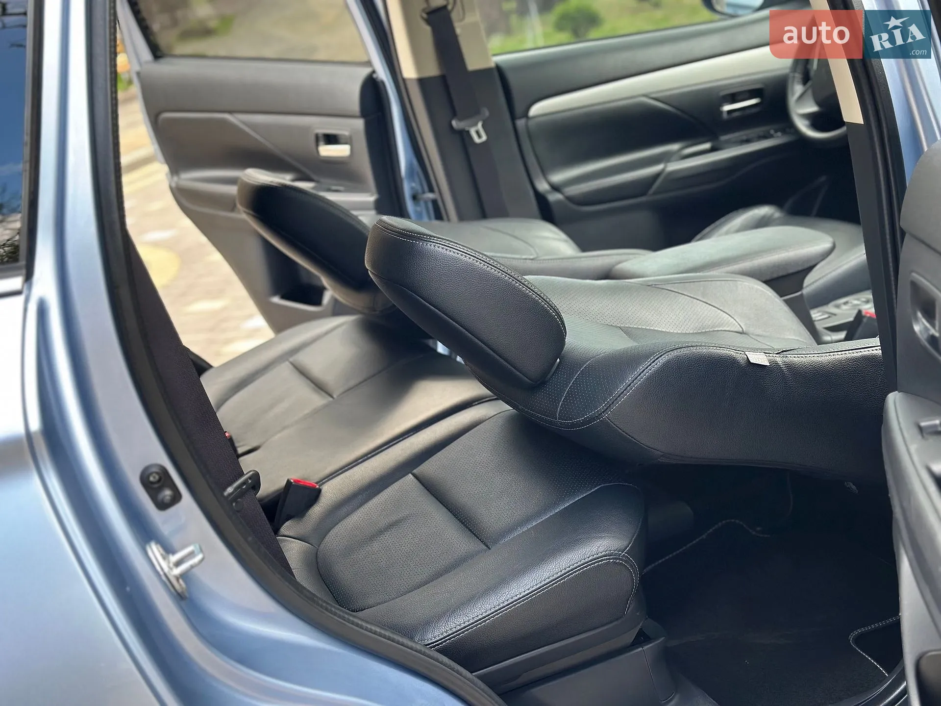 2014 Mitsubishi Outlander - мініатюра 43