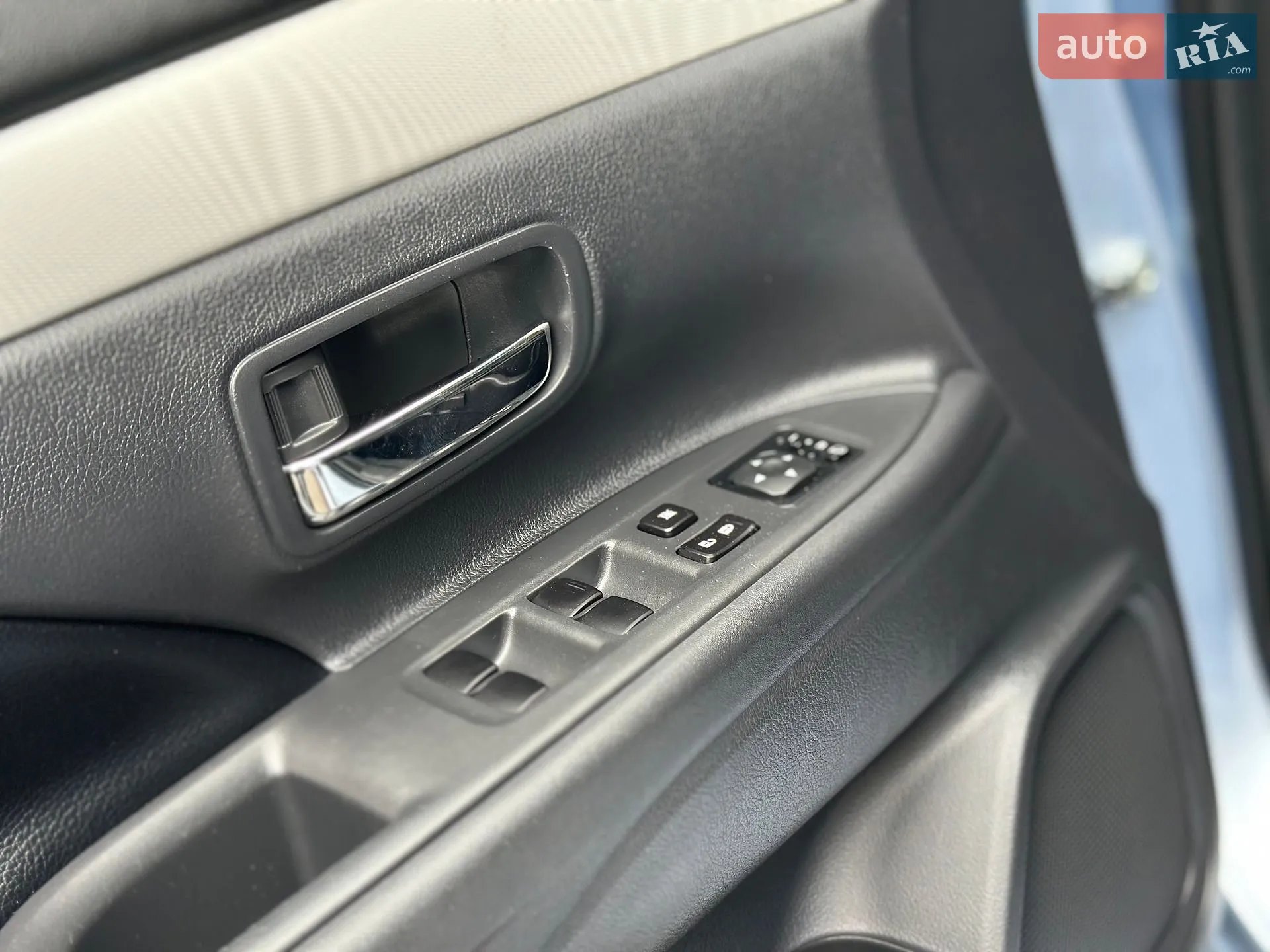2014 Mitsubishi Outlander - мініатюра 78