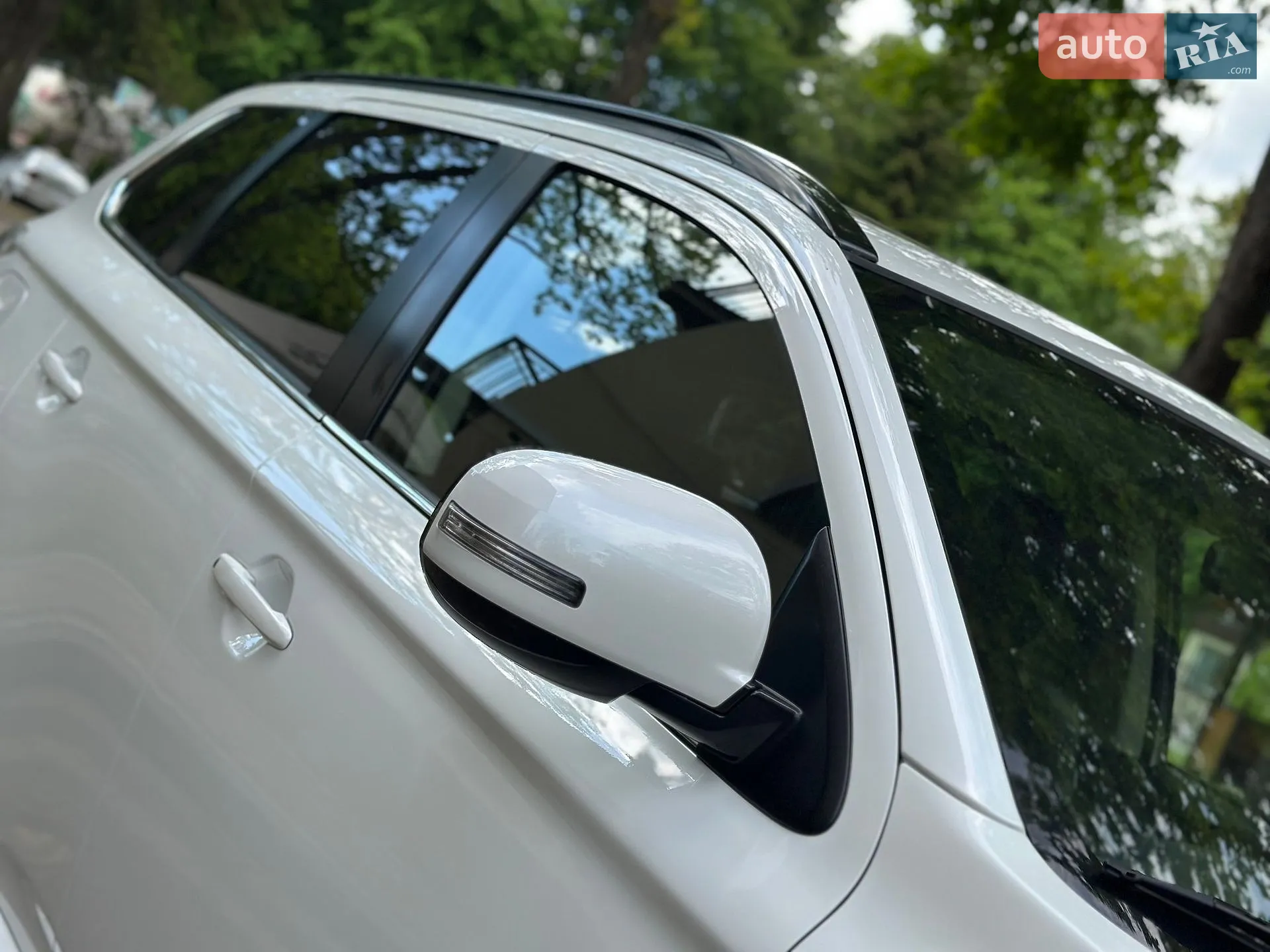 2015 Mitsubishi Outlander - мініатюра 12