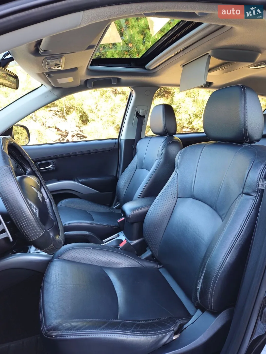 2010 Mitsubishi Outlander - мініатюра 12