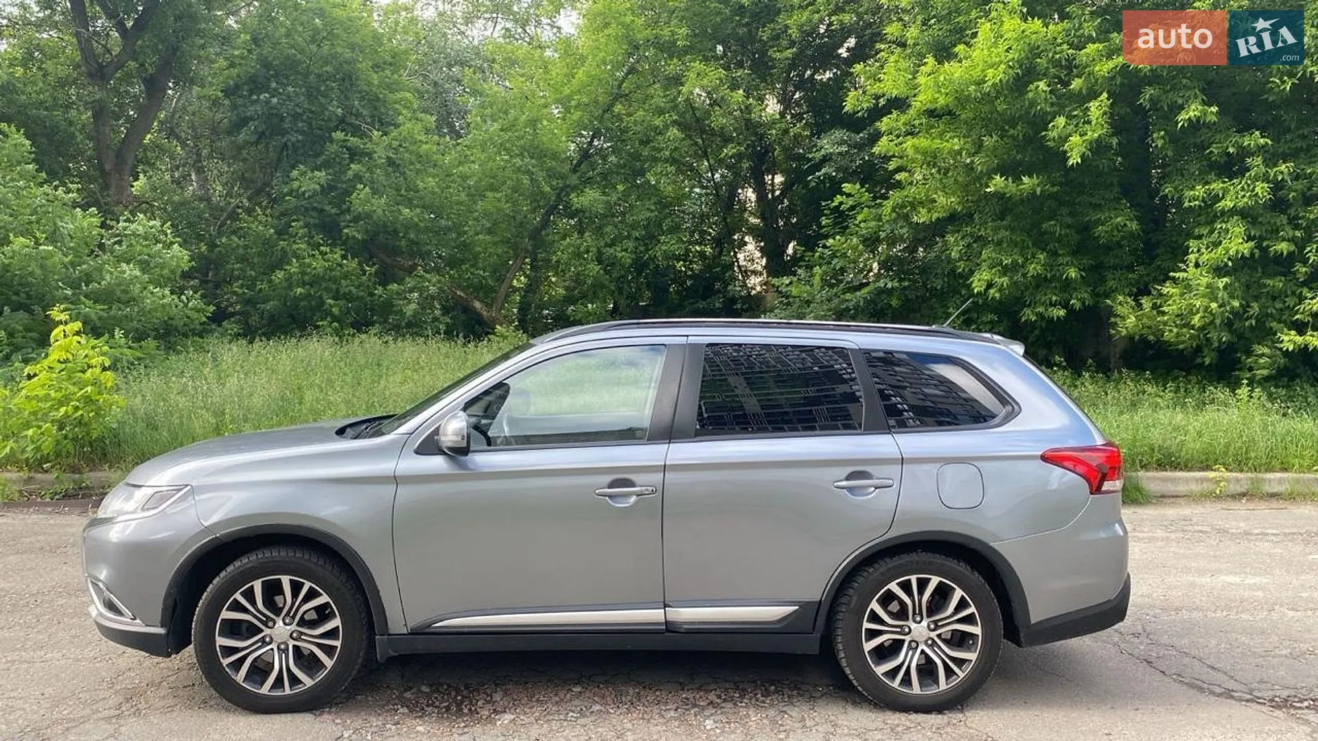 2016 Mitsubishi Outlander - мініатюра 4
