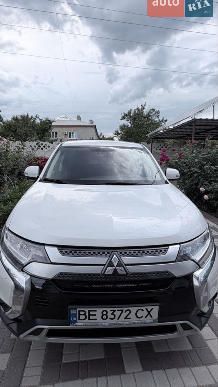 2018 Mitsubishi Outlander - мініатюра 31