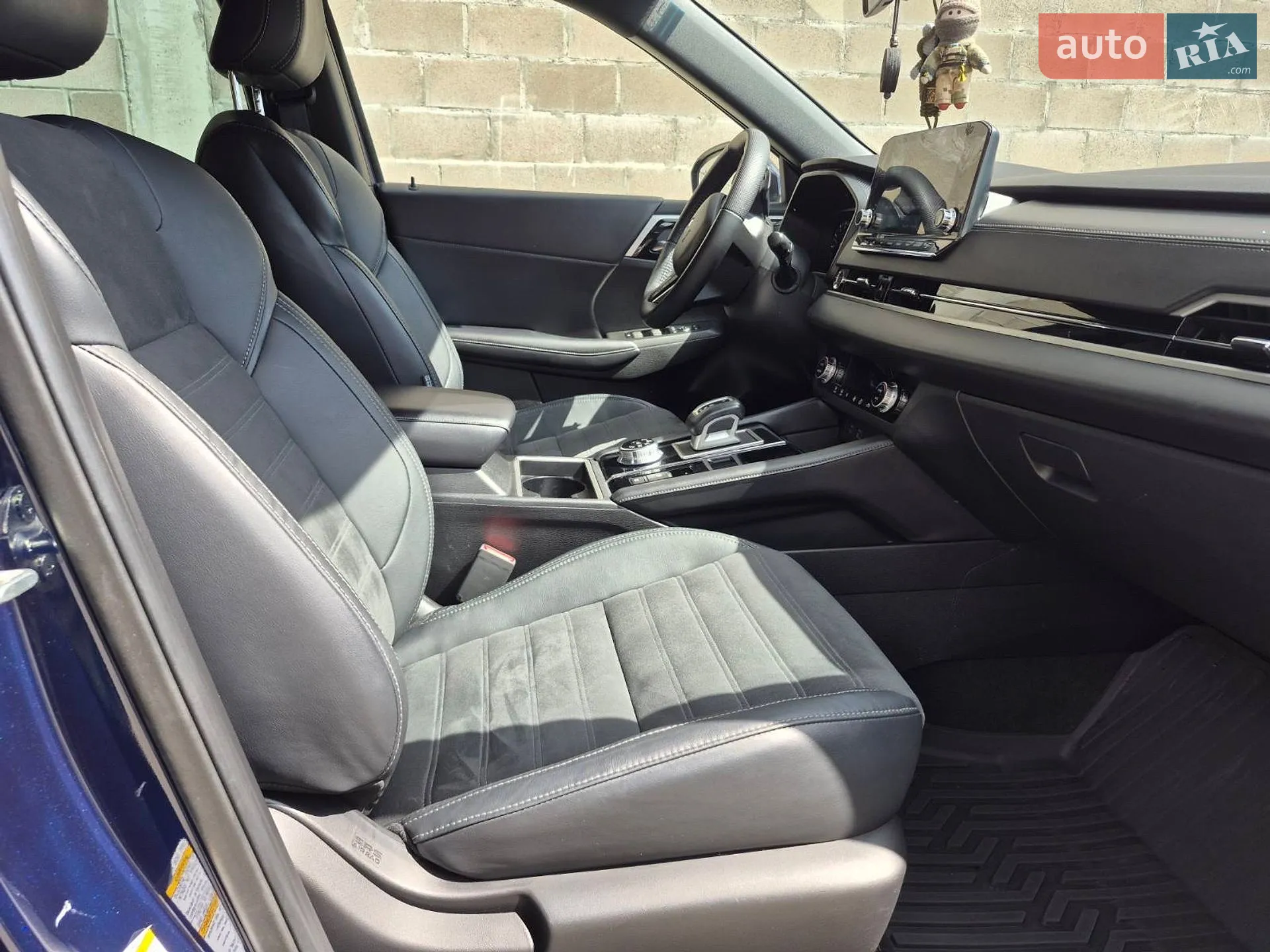 2022 Mitsubishi Outlander - мініатюра 20