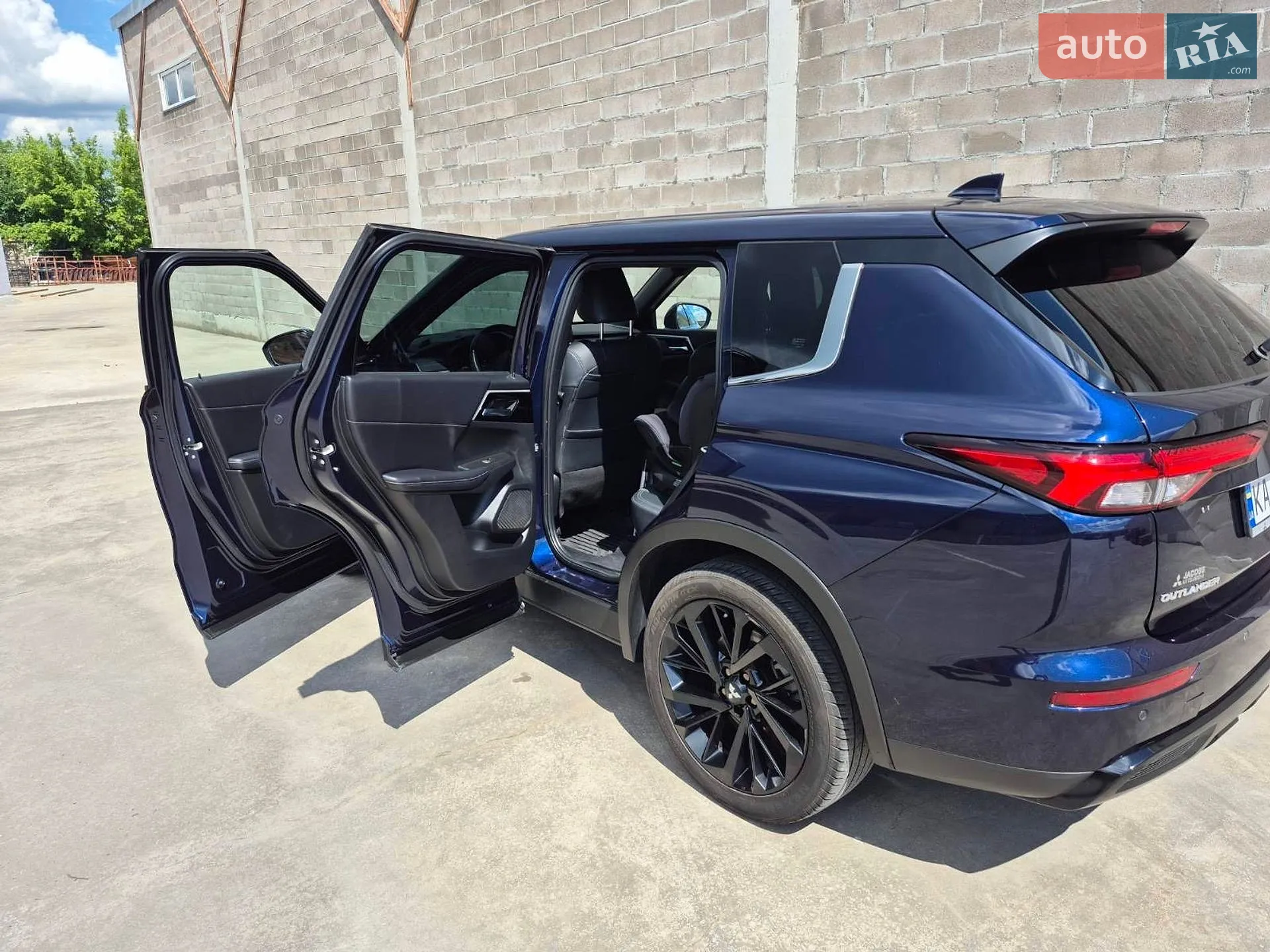 2022 Mitsubishi Outlander - мініатюра 47