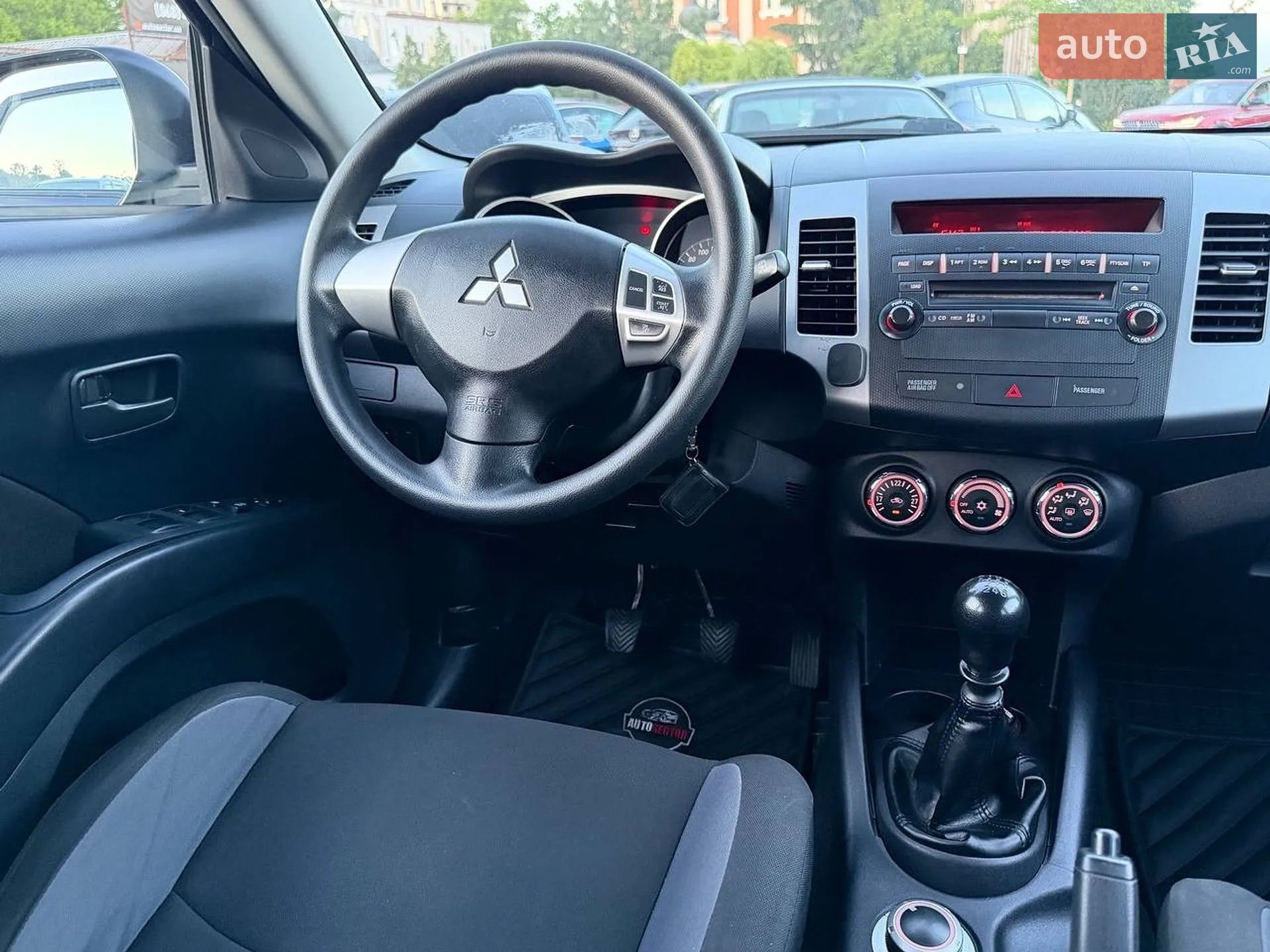 2011 Mitsubishi Outlander - мініатюра 24