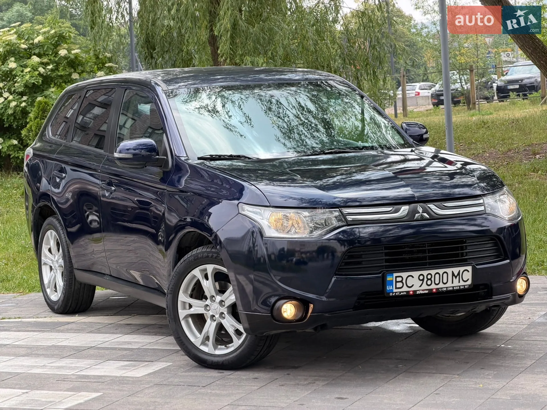 2013 Mitsubishi Outlander - мініатюра 2