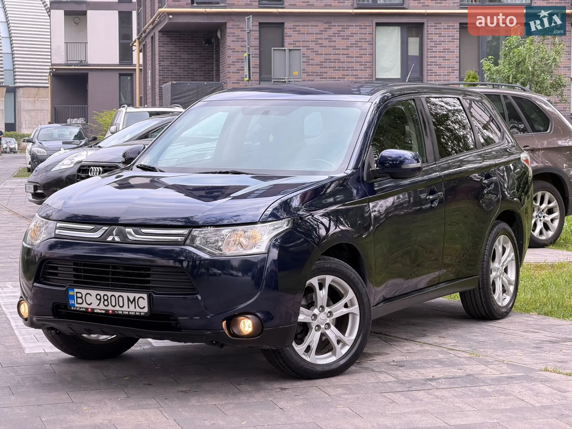 2013 Mitsubishi Outlander - мініатюра 13