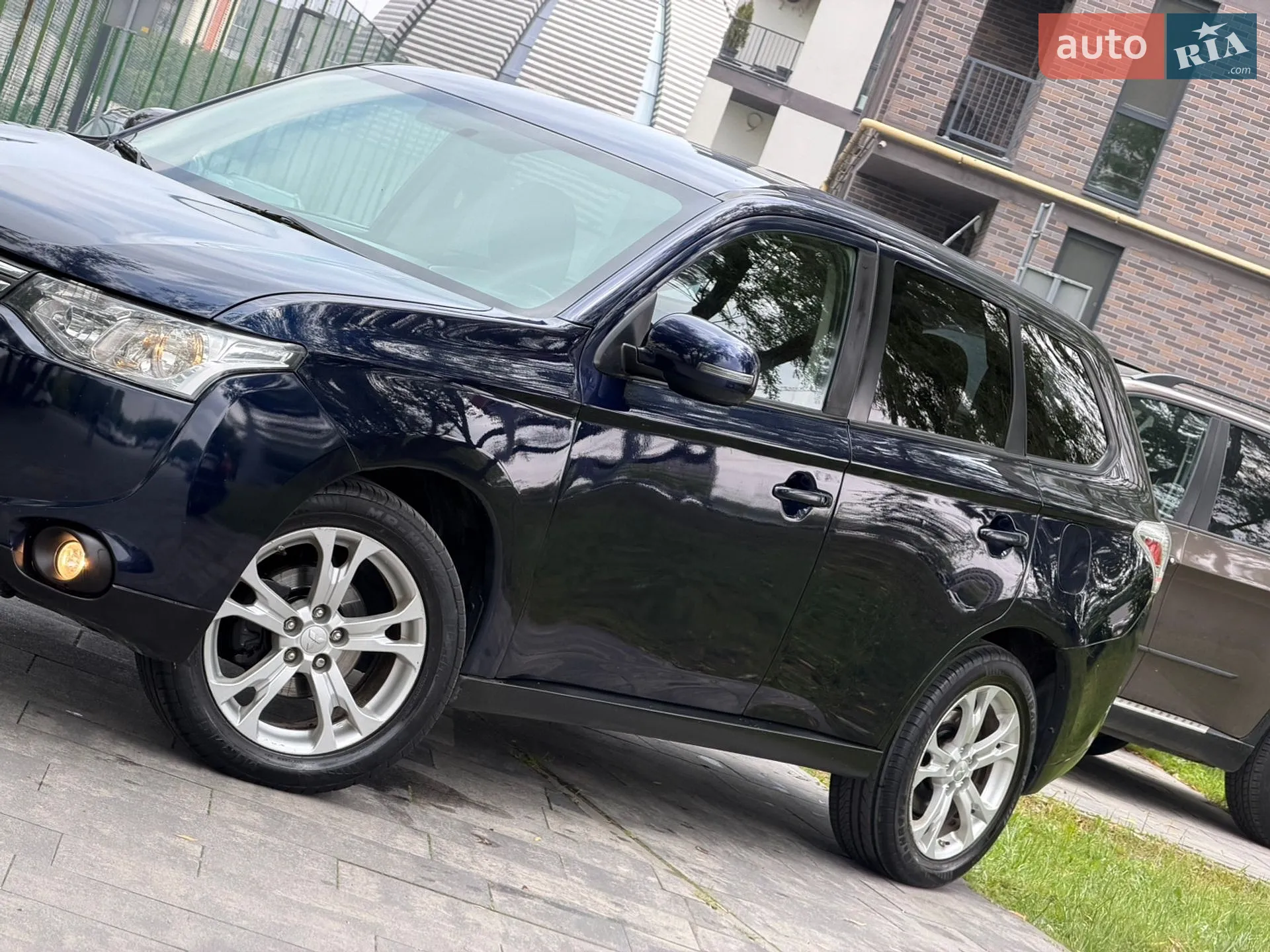 2013 Mitsubishi Outlander - мініатюра 18