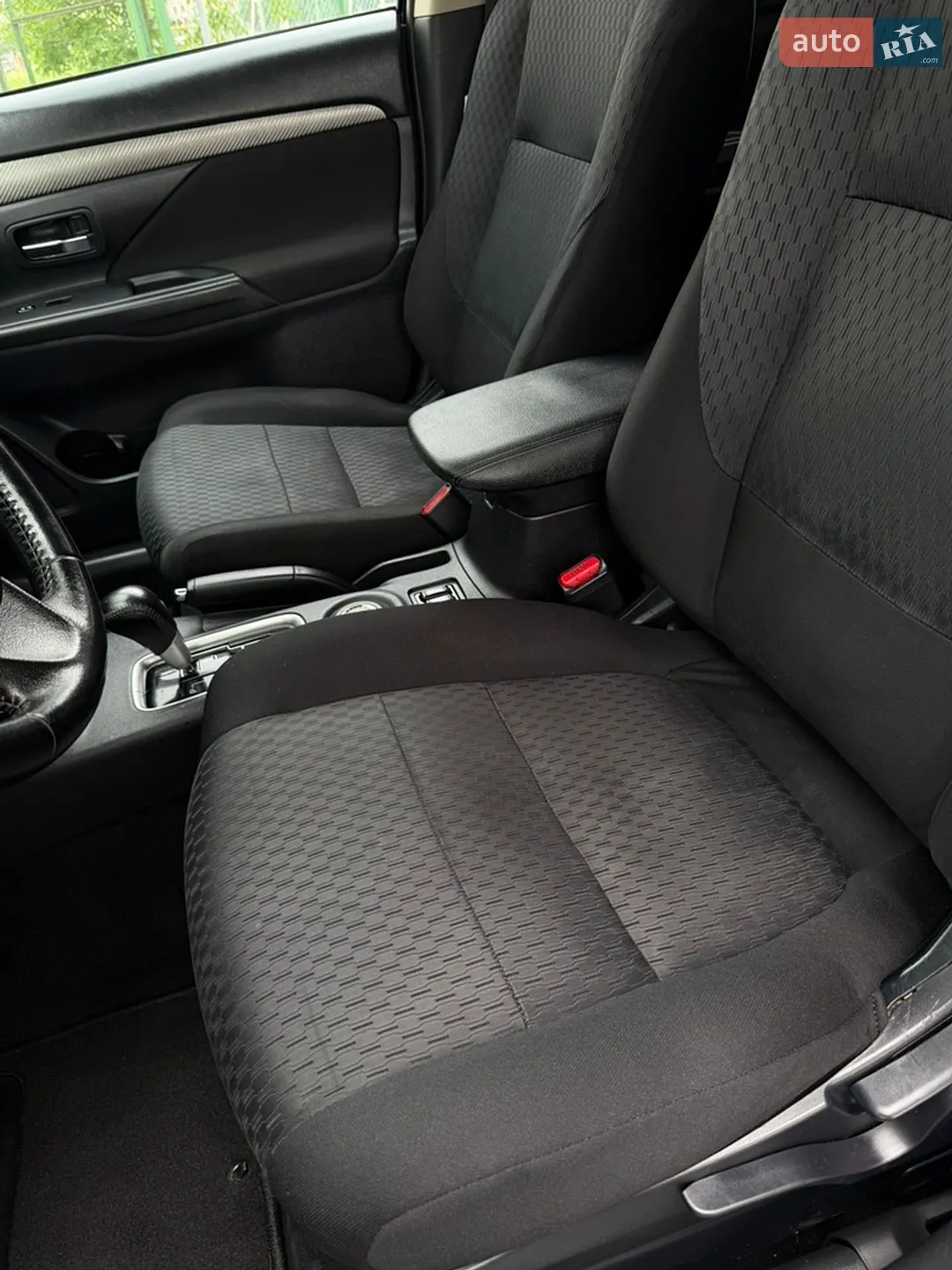 2013 Mitsubishi Outlander - мініатюра 32