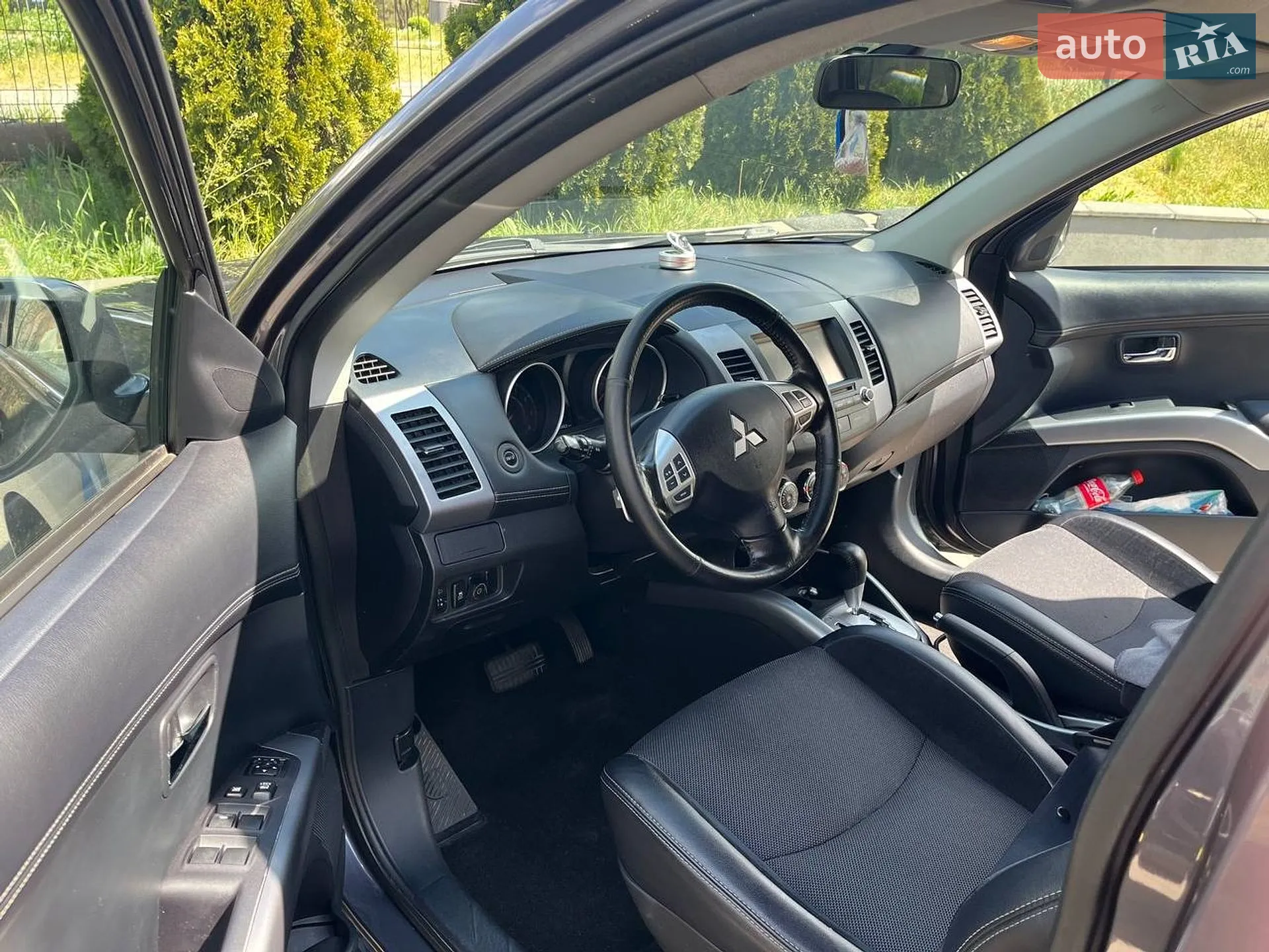2012 Mitsubishi Outlander - мініатюра 12