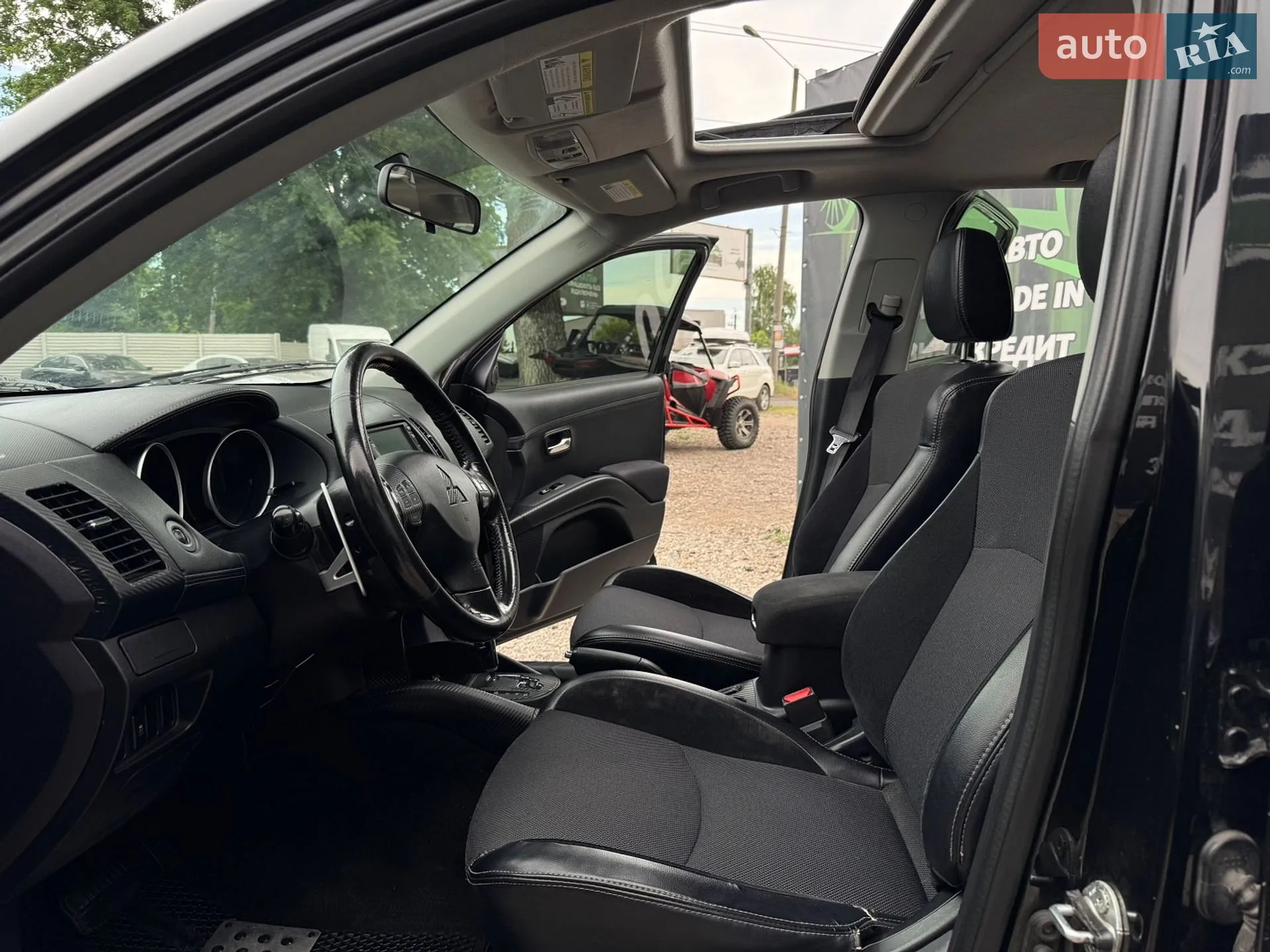 2010 Mitsubishi Outlander - мініатюра 9