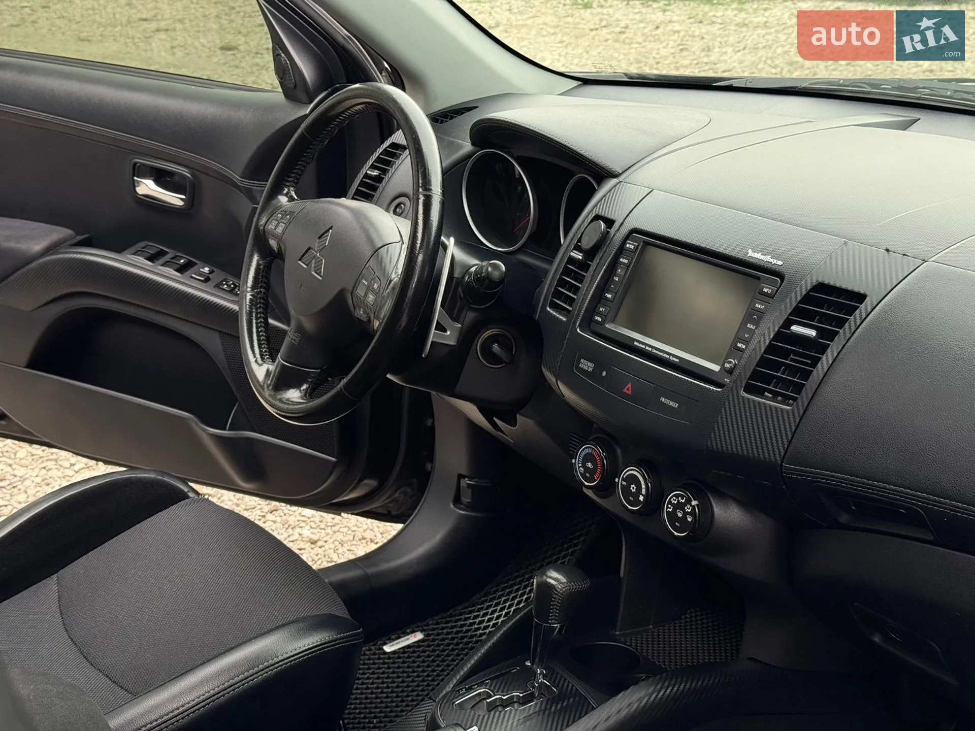 2010 Mitsubishi Outlander - мініатюра 20