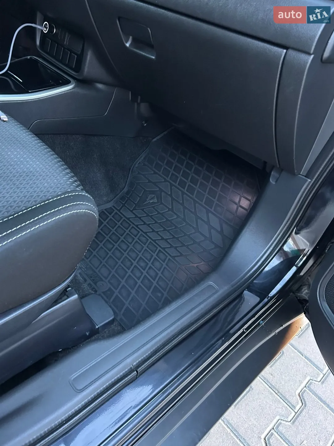 2017 Mitsubishi Outlander - мініатюра 11