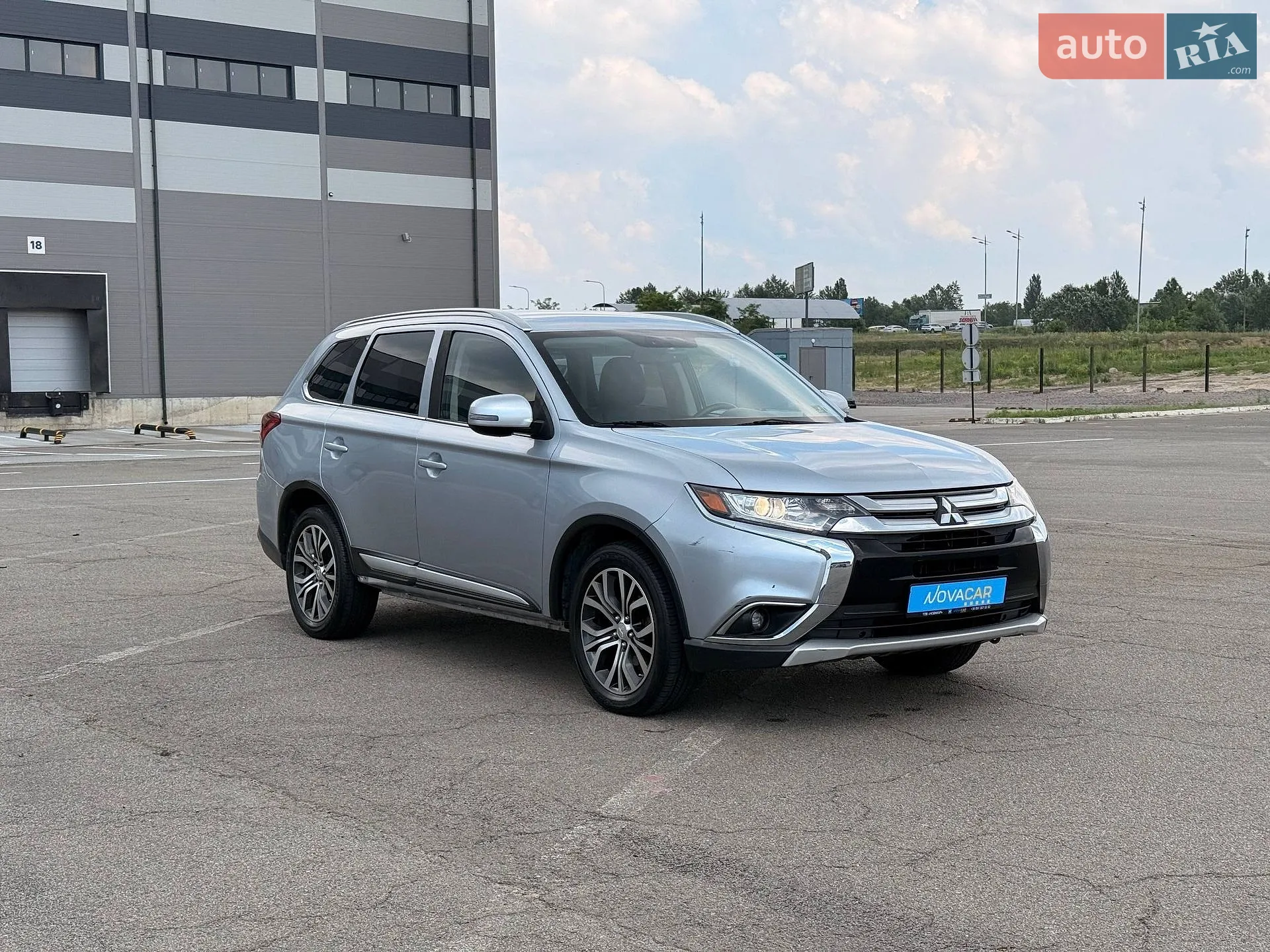 2017 Mitsubishi Outlander - мініатюра 2