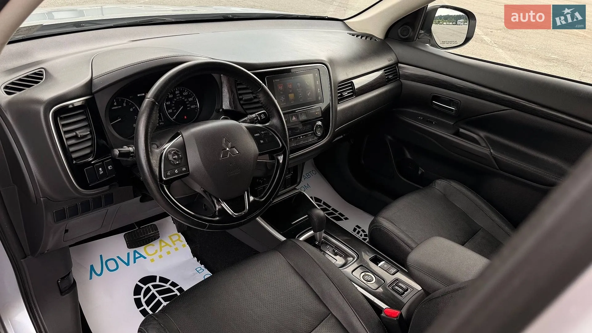 2017 Mitsubishi Outlander - мініатюра 13