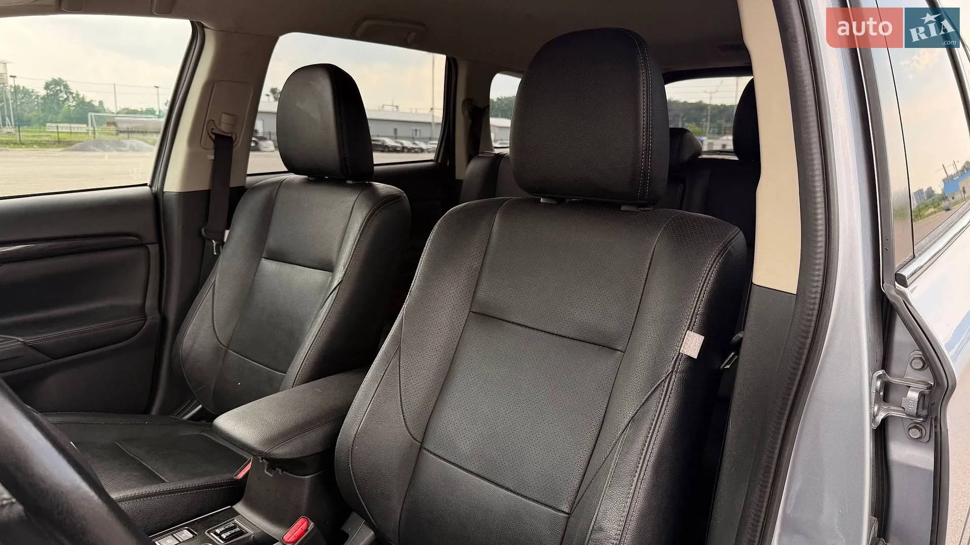 2017 Mitsubishi Outlander - мініатюра 18