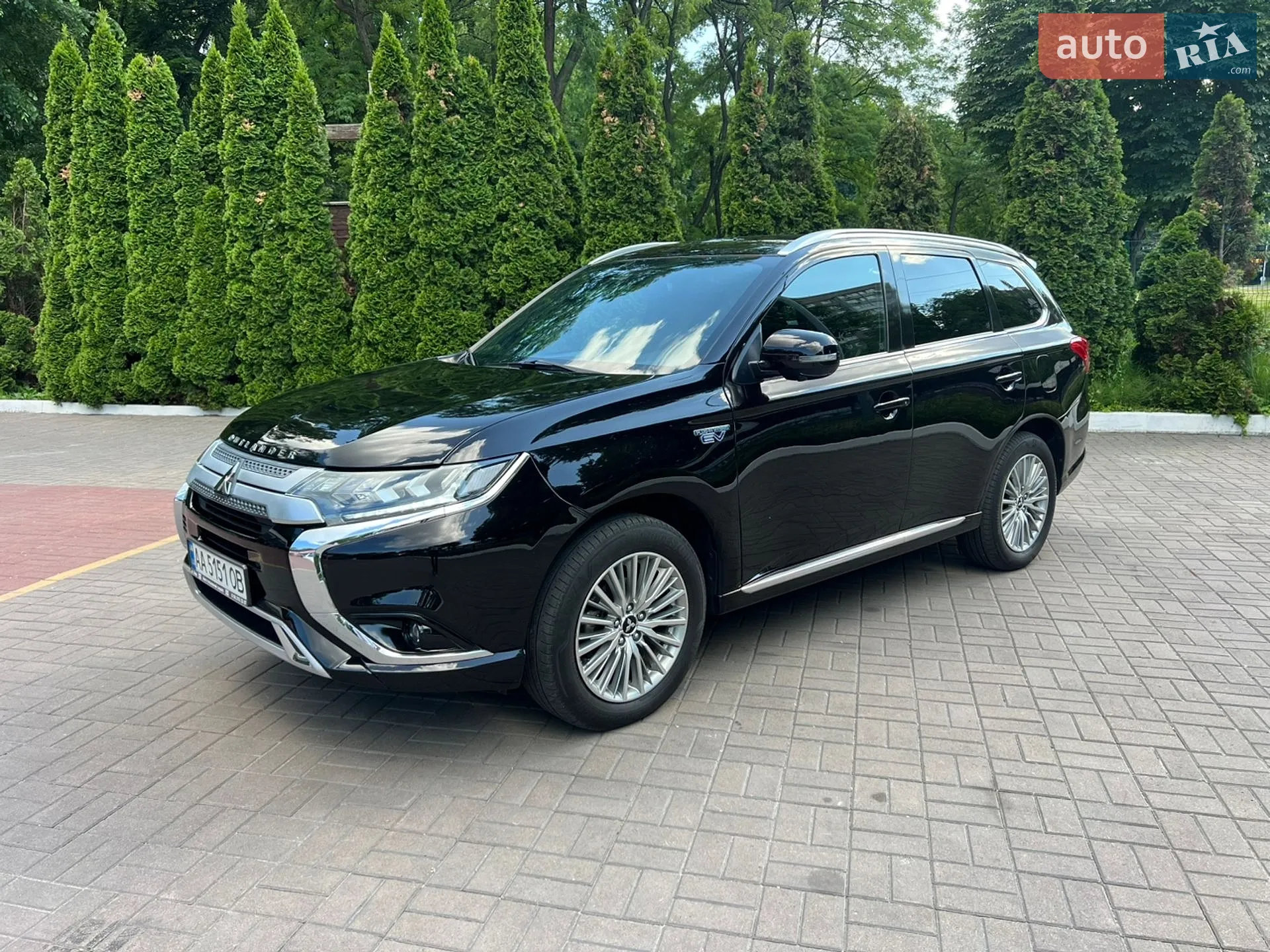 2021 Mitsubishi Outlander - мініатюра 6