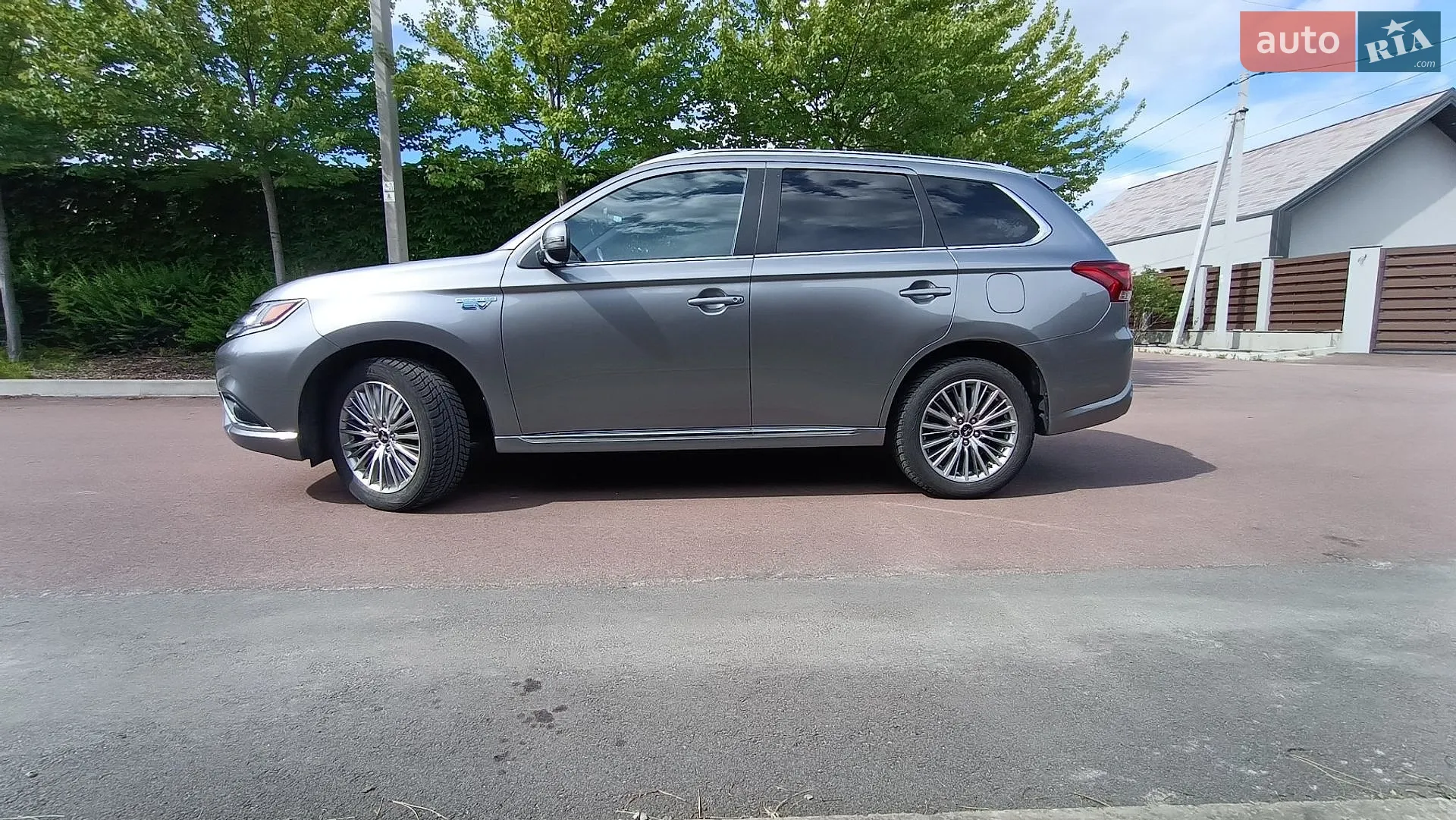 2022 Mitsubishi Outlander - мініатюра 3