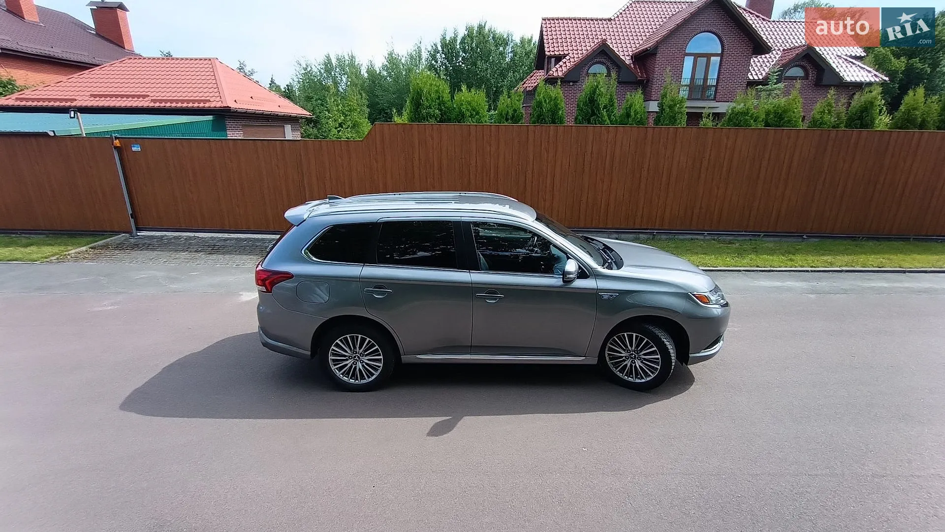 2022 Mitsubishi Outlander - мініатюра 12