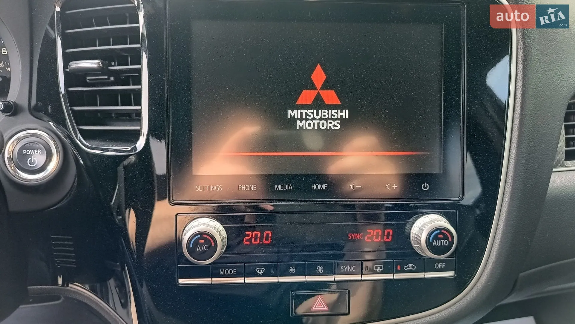 2022 Mitsubishi Outlander - мініатюра 29