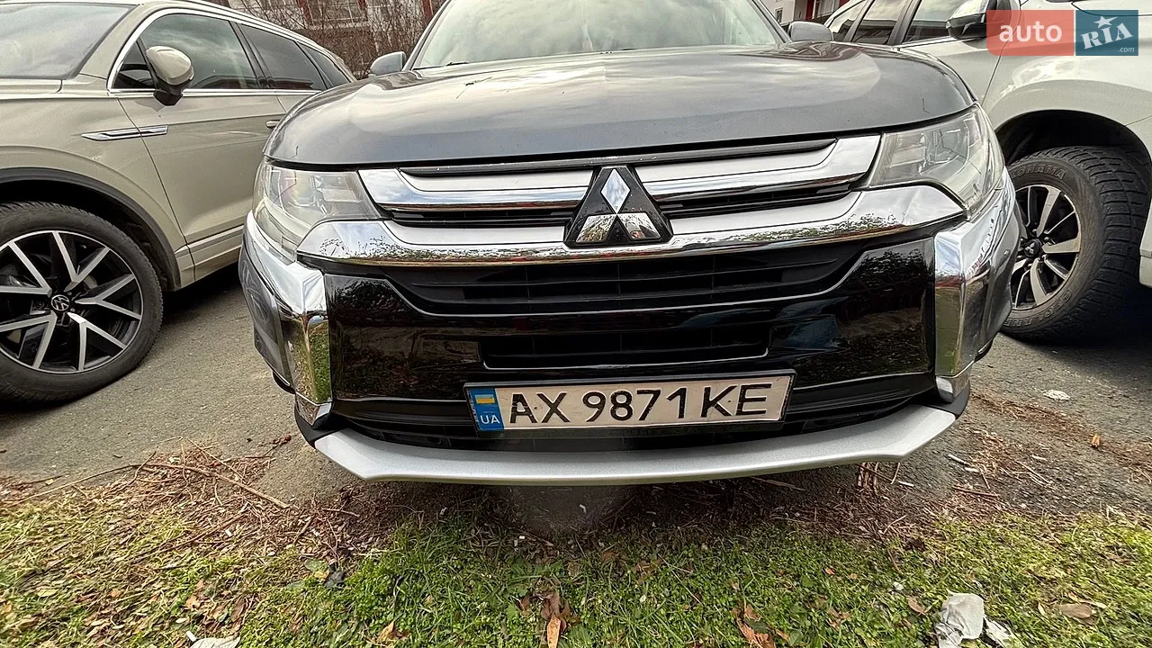 2016 Mitsubishi Outlander - мініатюра 15