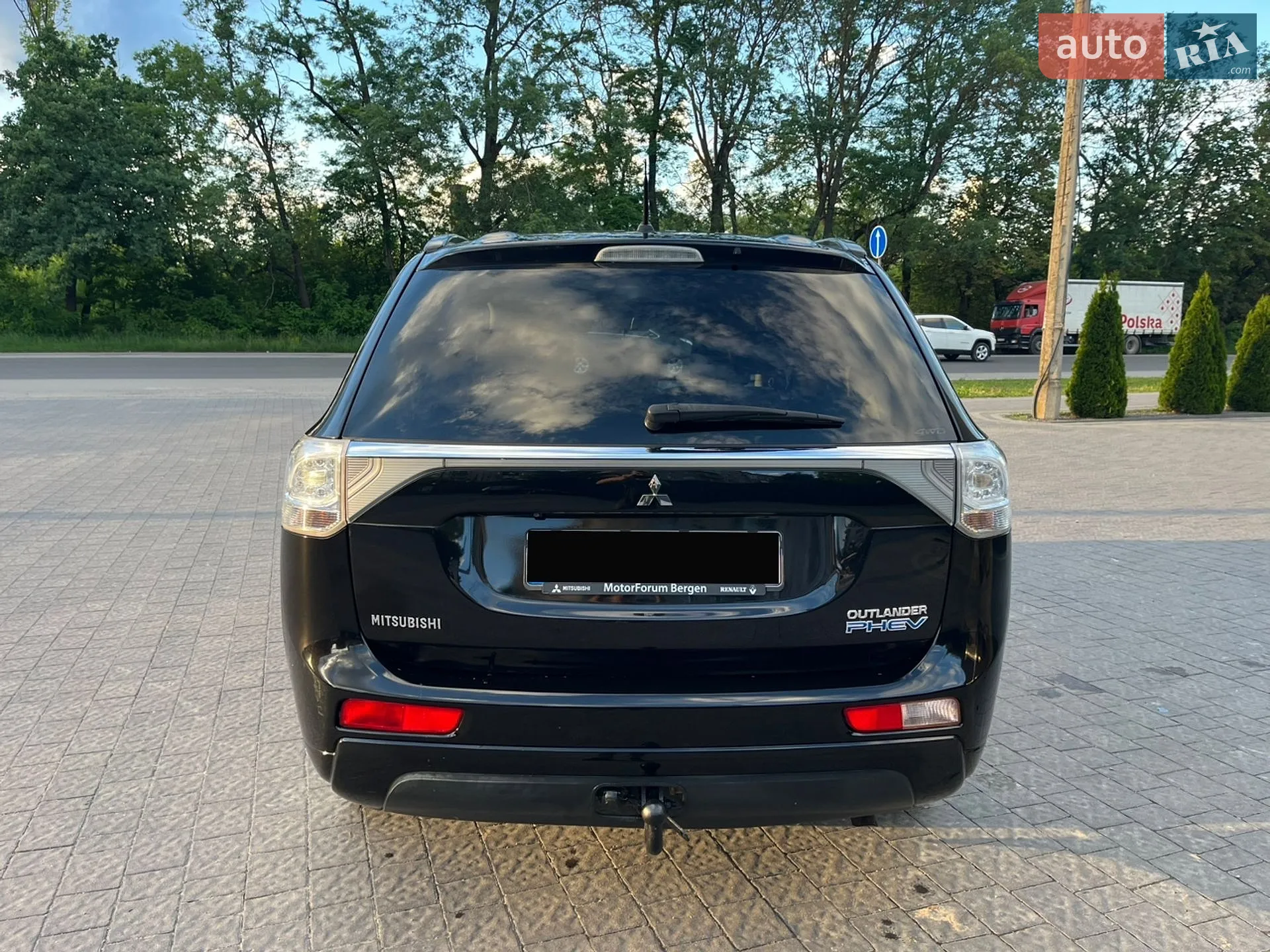2014 Mitsubishi Outlander - мініатюра 14