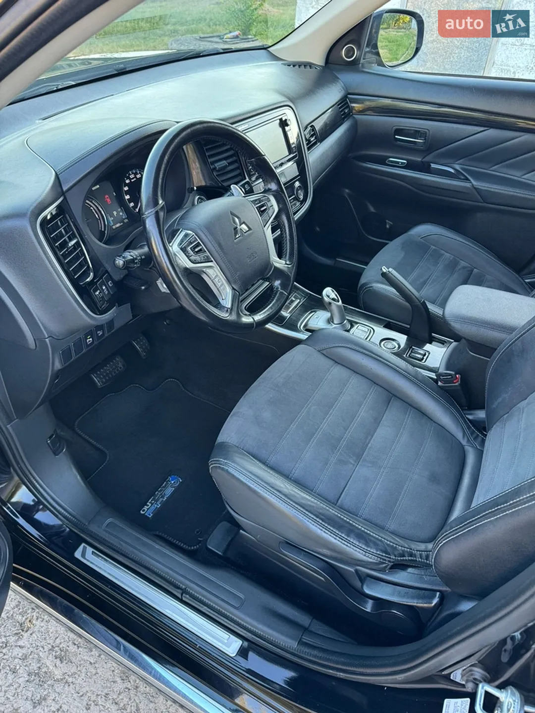 2016 Mitsubishi Outlander - мініатюра 31