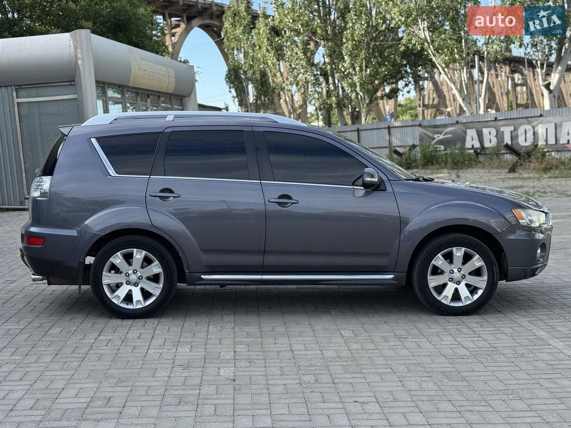 2010 Mitsubishi Outlander - мініатюра 8