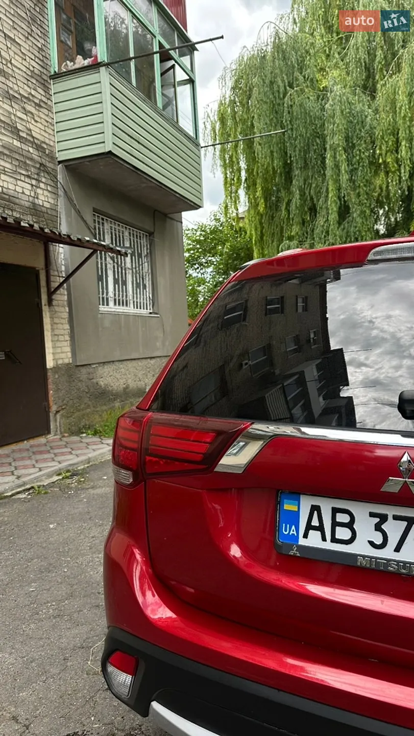 2018 Mitsubishi Outlander - мініатюра 15