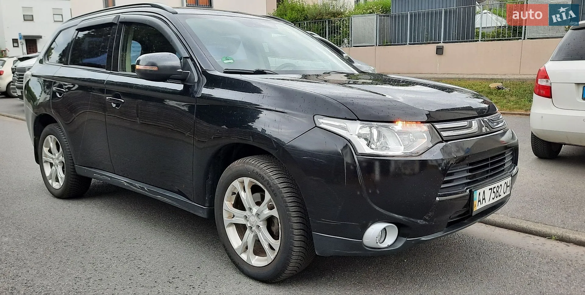 2013 Mitsubishi Outlander - мініатюра 12