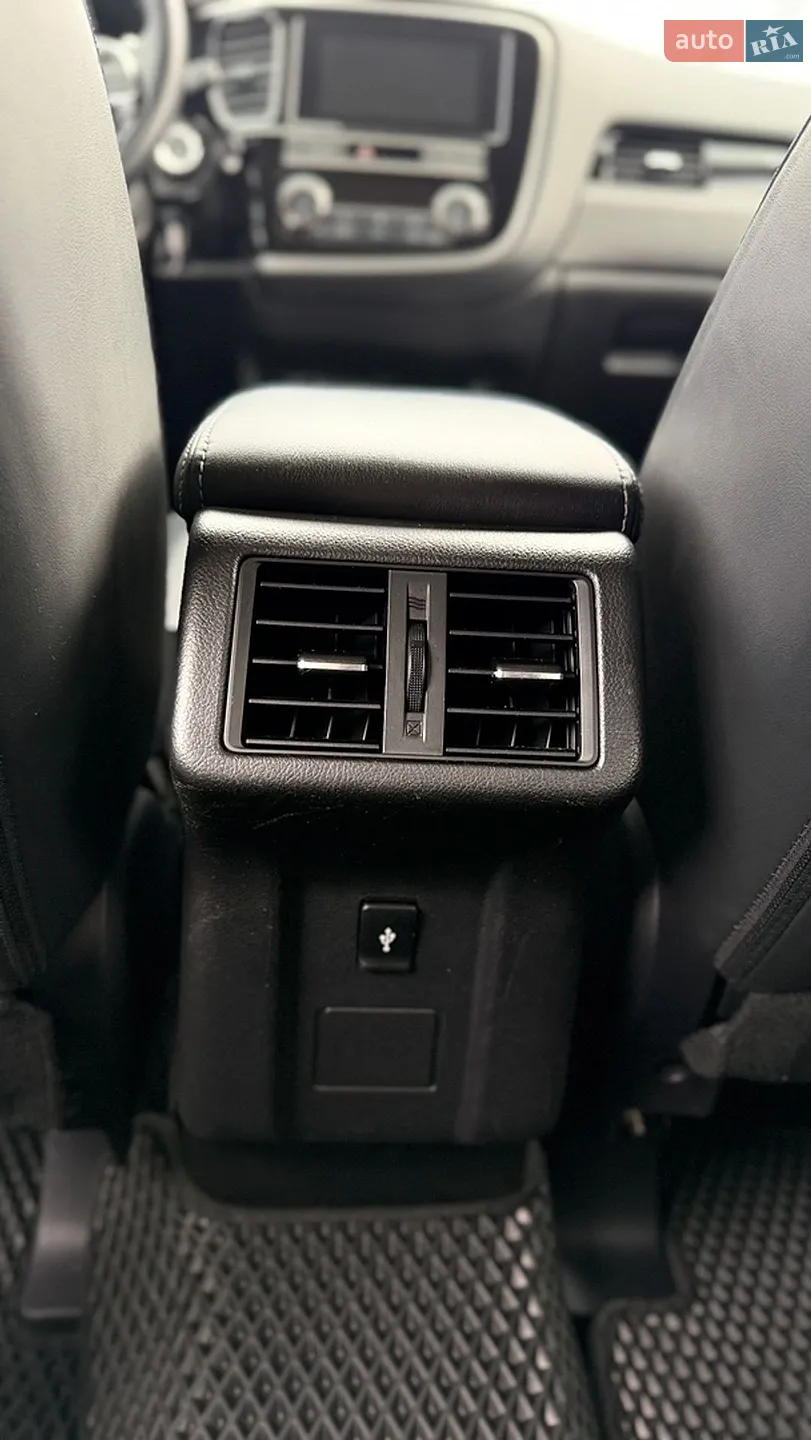 2018 Mitsubishi Outlander - мініатюра 33