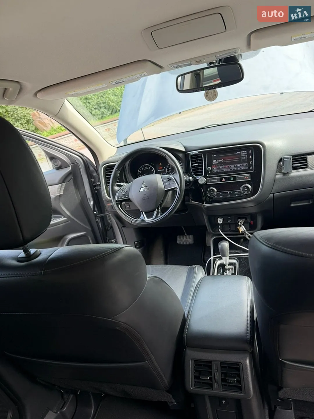 2018 Mitsubishi Outlander - мініатюра 23