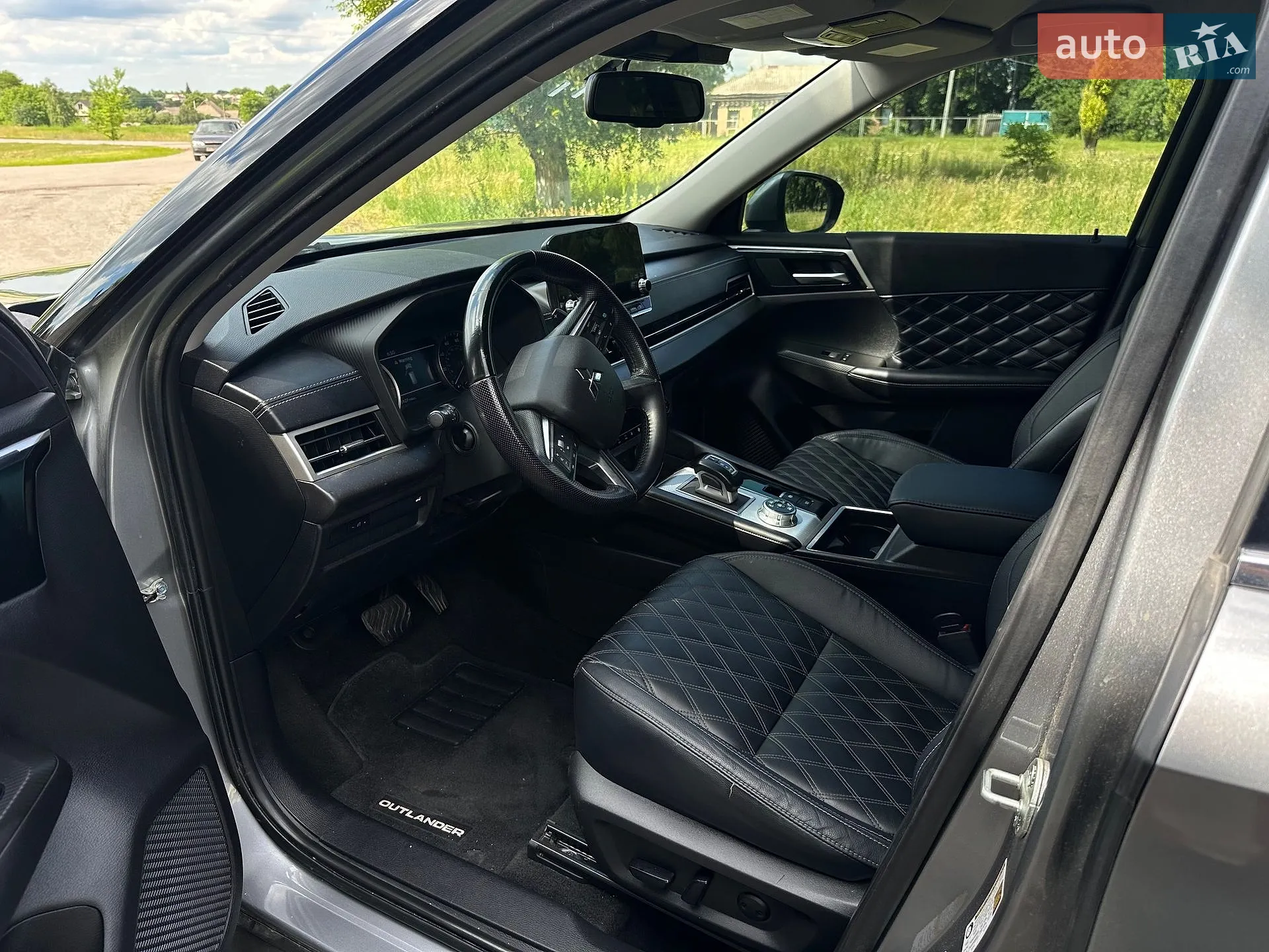 2022 Mitsubishi Outlander - мініатюра 14