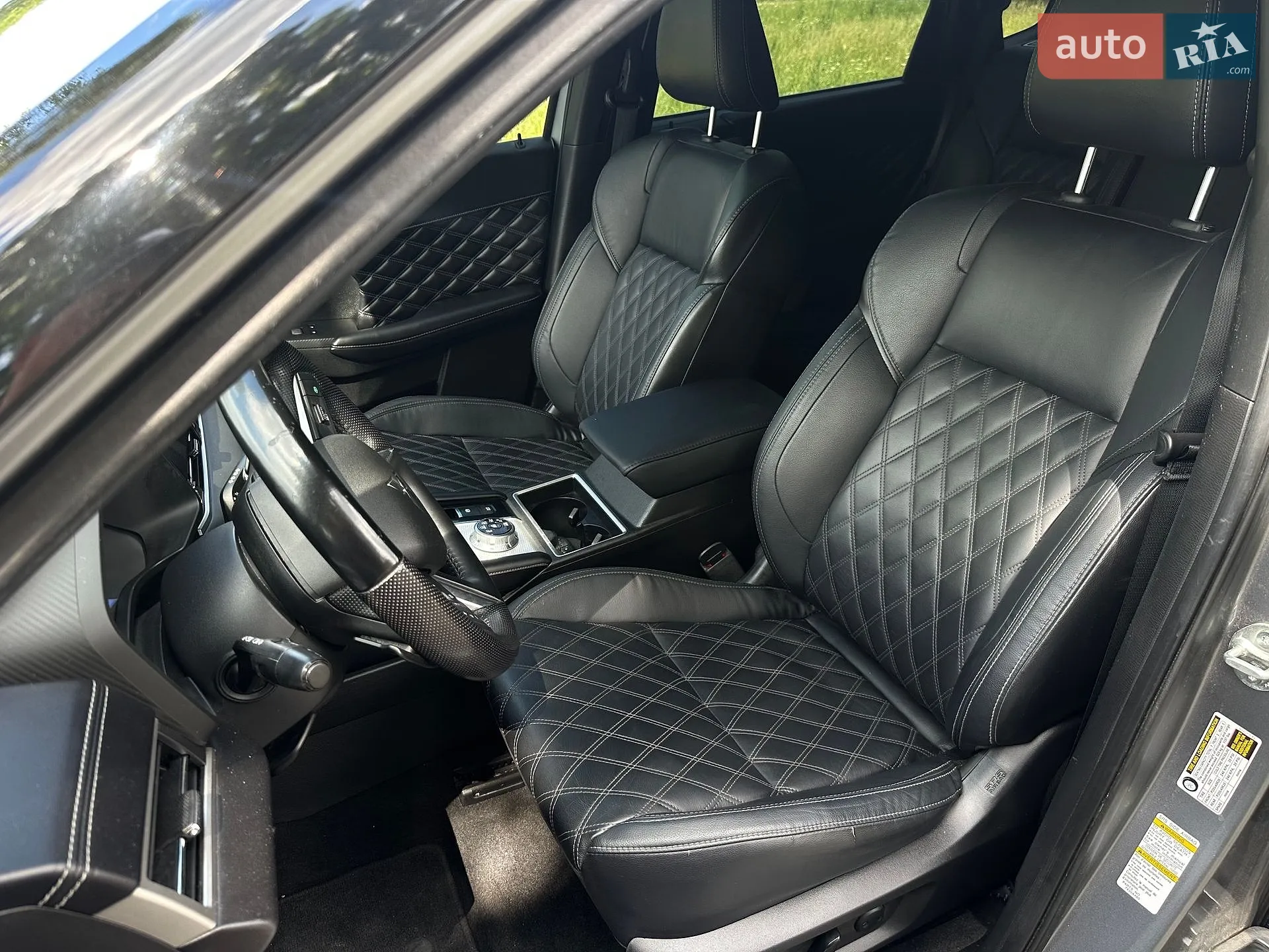 2022 Mitsubishi Outlander - мініатюра 17