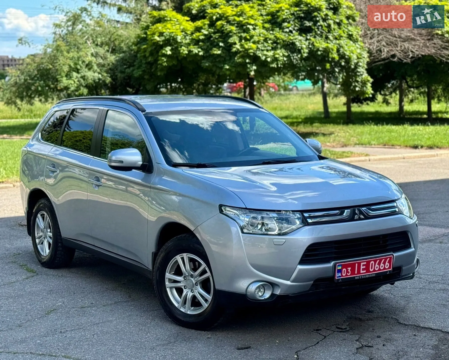 2013 Mitsubishi Outlander - мініатюра 3